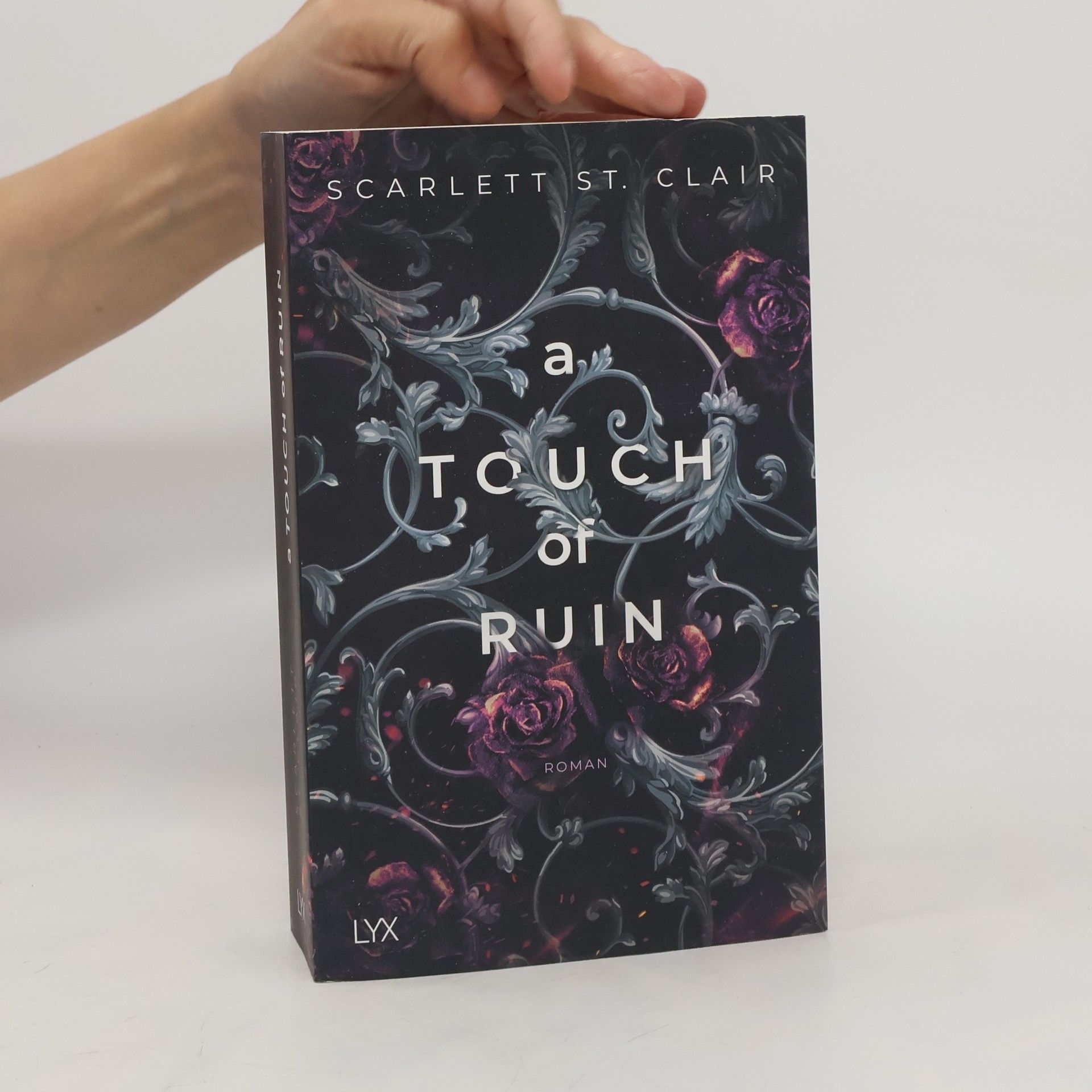 Scarlett St. Clair A Touch of Ruin