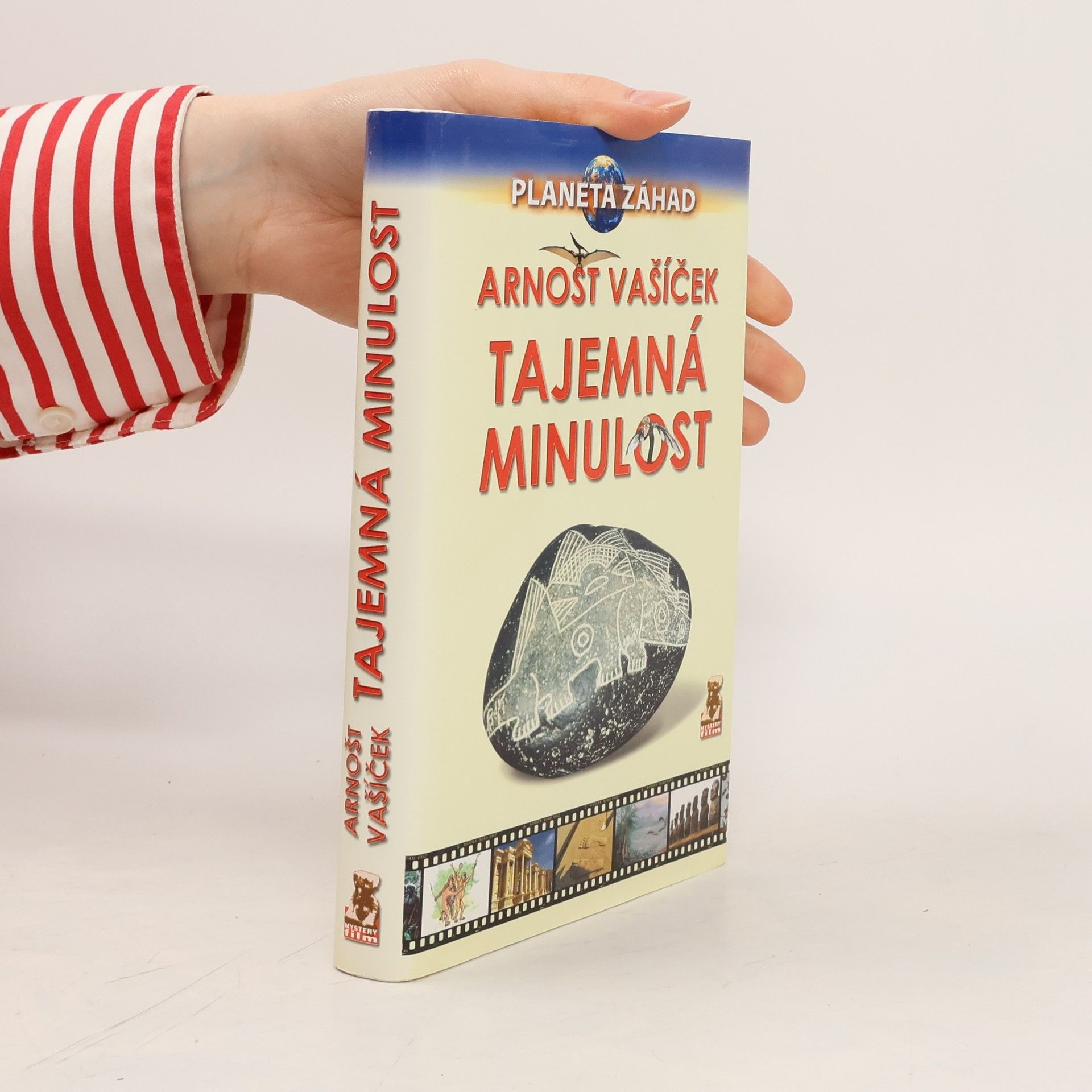 Arnošt Vašíček Planeta záhad. I. díl, Tajemná minulost