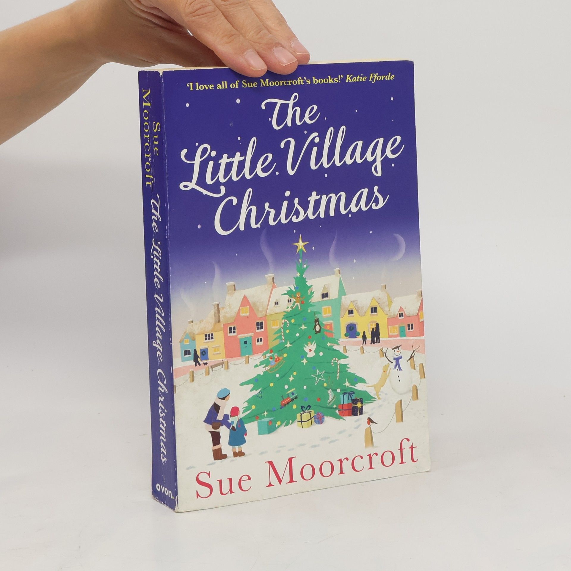 Sue Moorcroft The little village Christmas