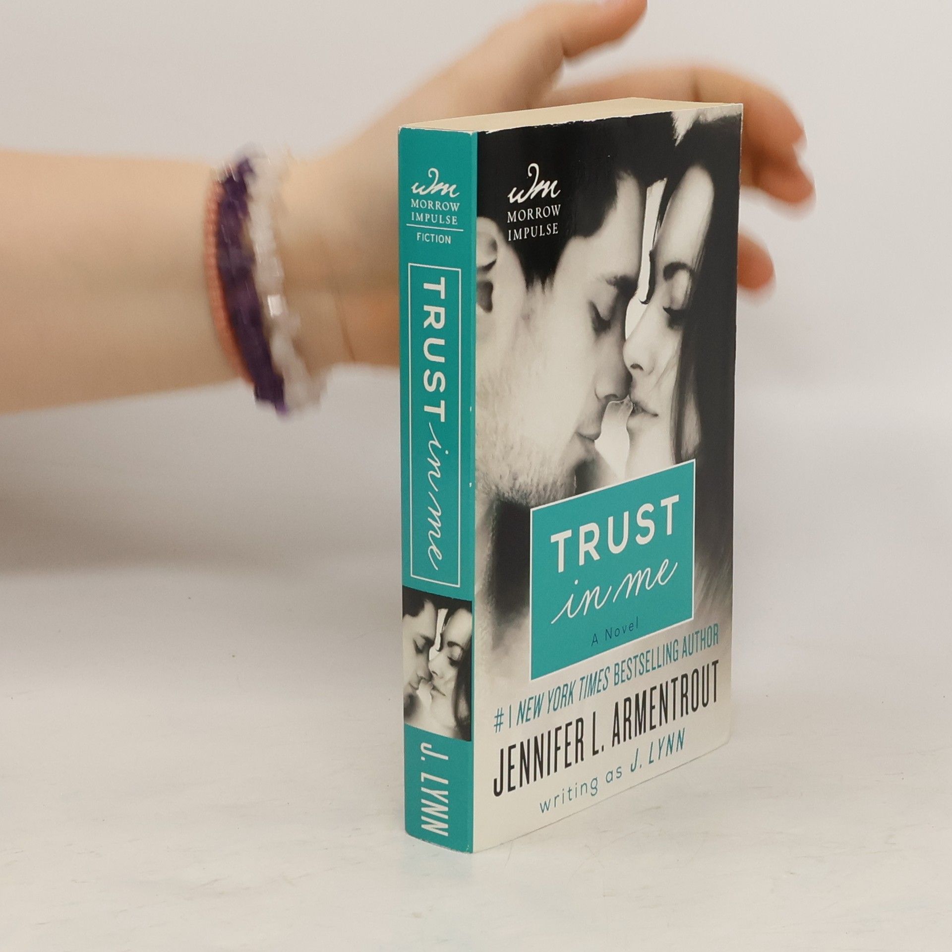 Jennifer L. Armentrout Trust in Me
