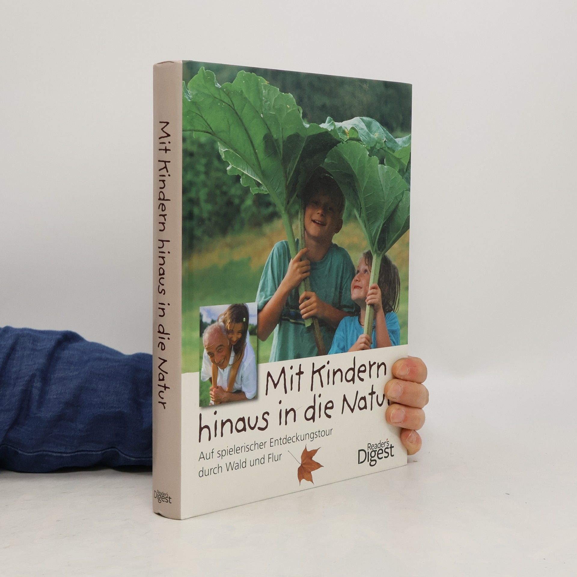 Fiona Danks Mit Kindern hinaus in die Natur