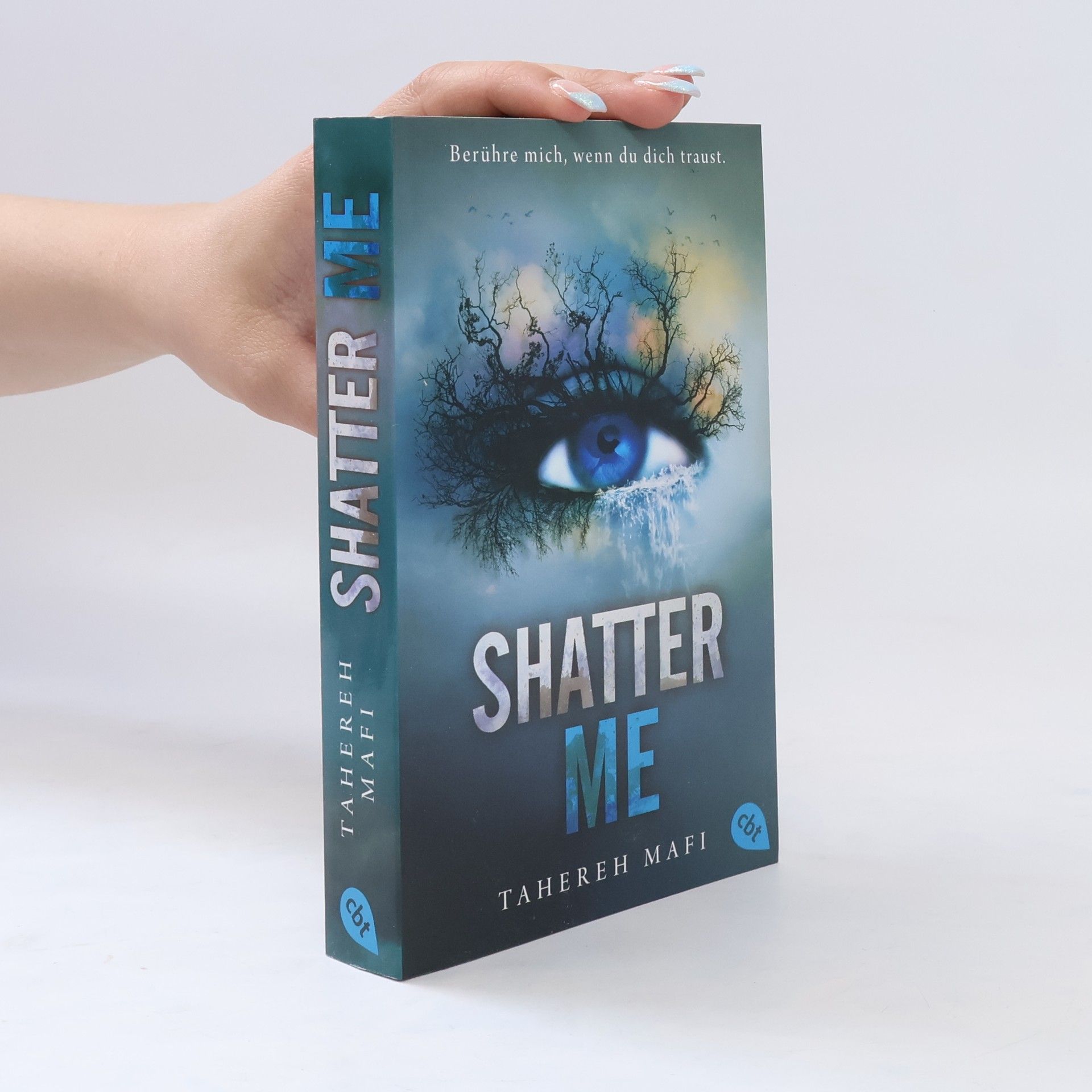 Tahereh Mafi Shatter me