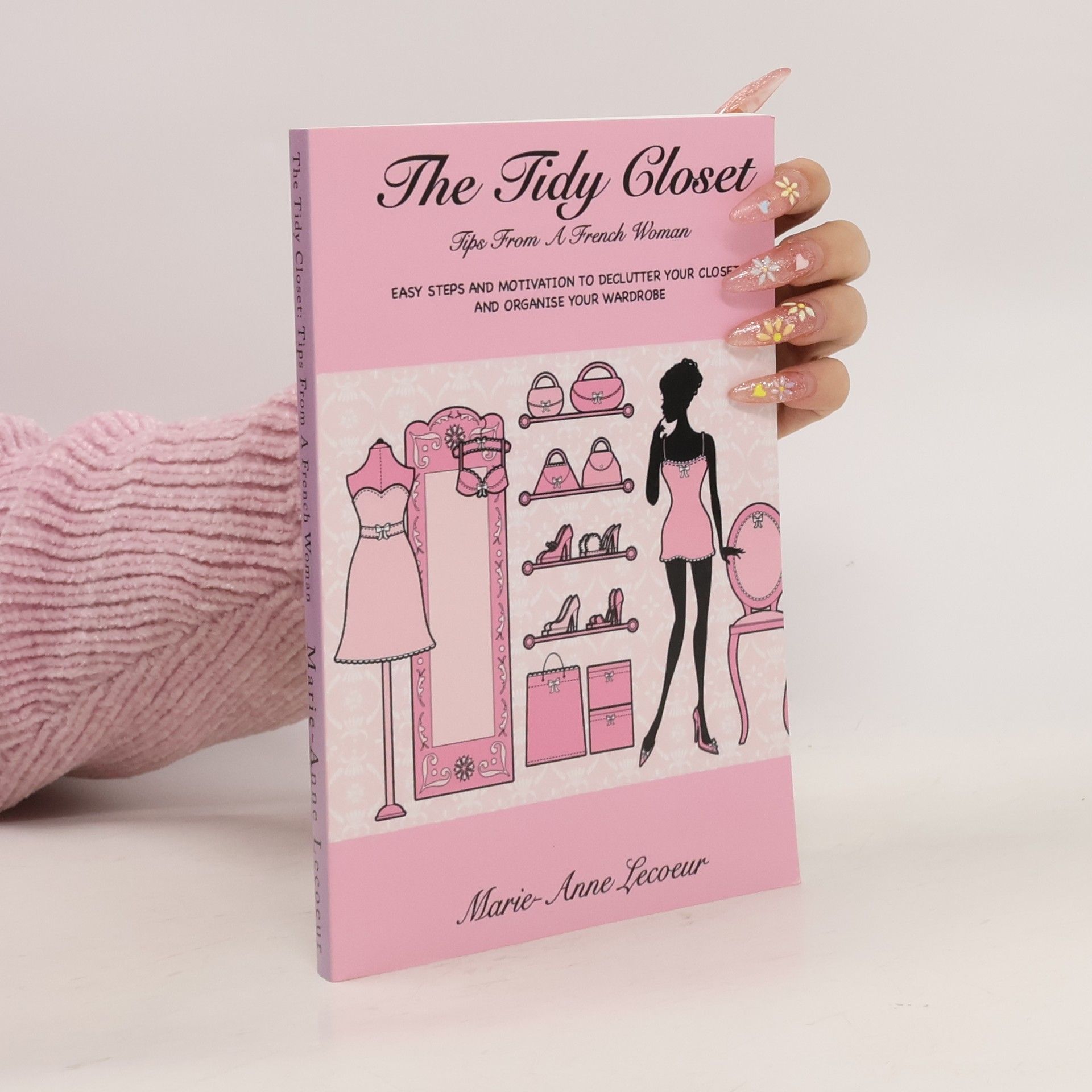Marie-Anne Lecoeur The Tidy Closet