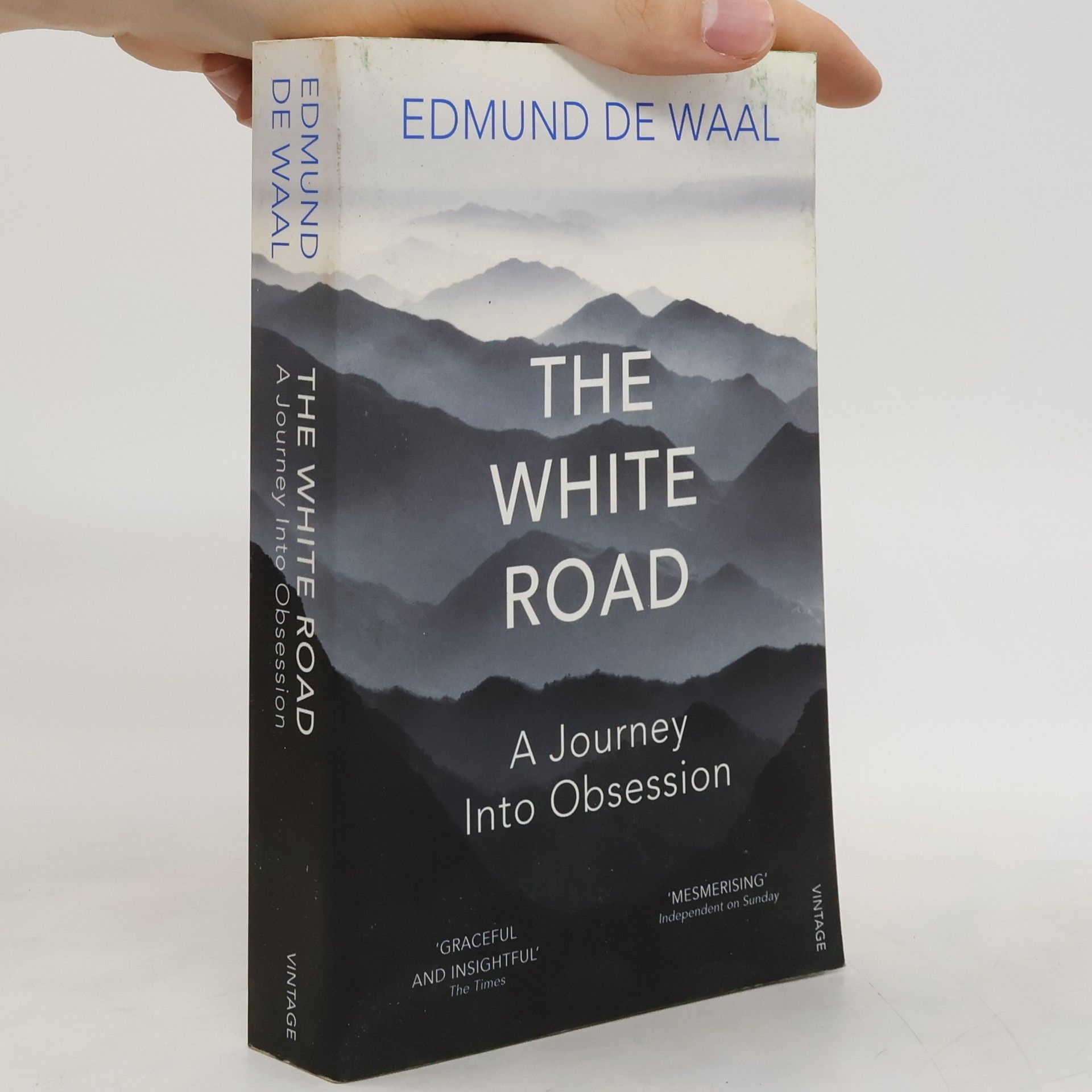 Edmund de Waal The White Road