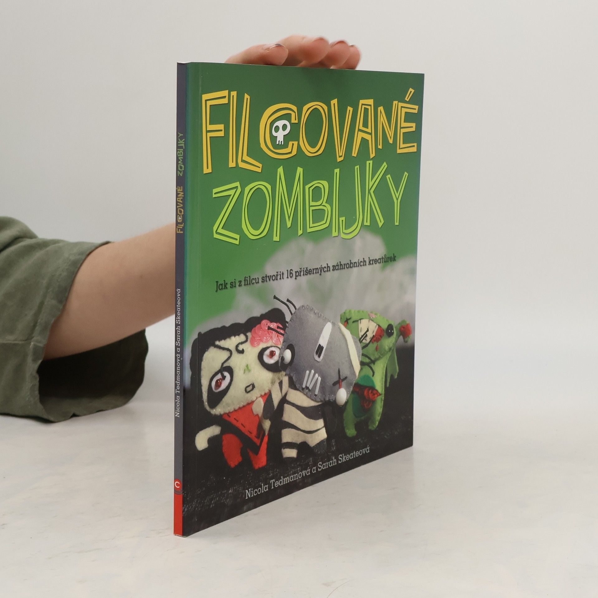 Nicole Tedman Filcované zombijky