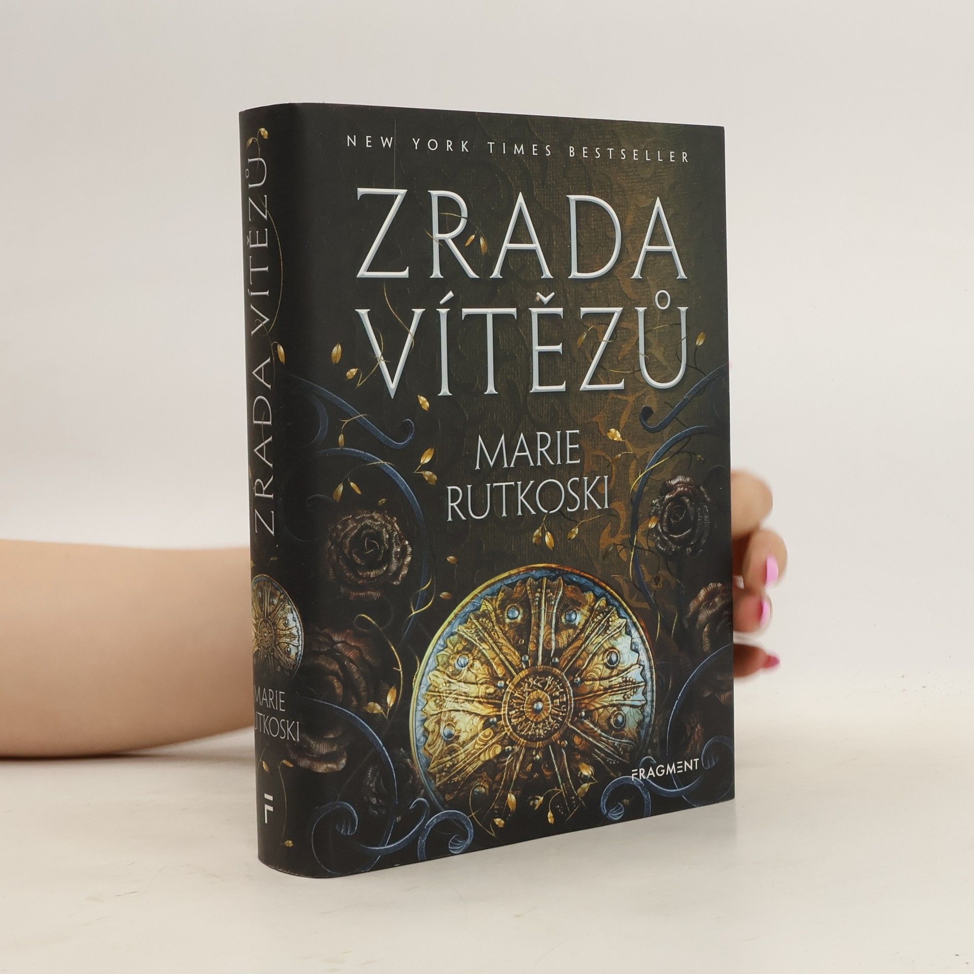 Marie Rutkoski Zrada vítězů
