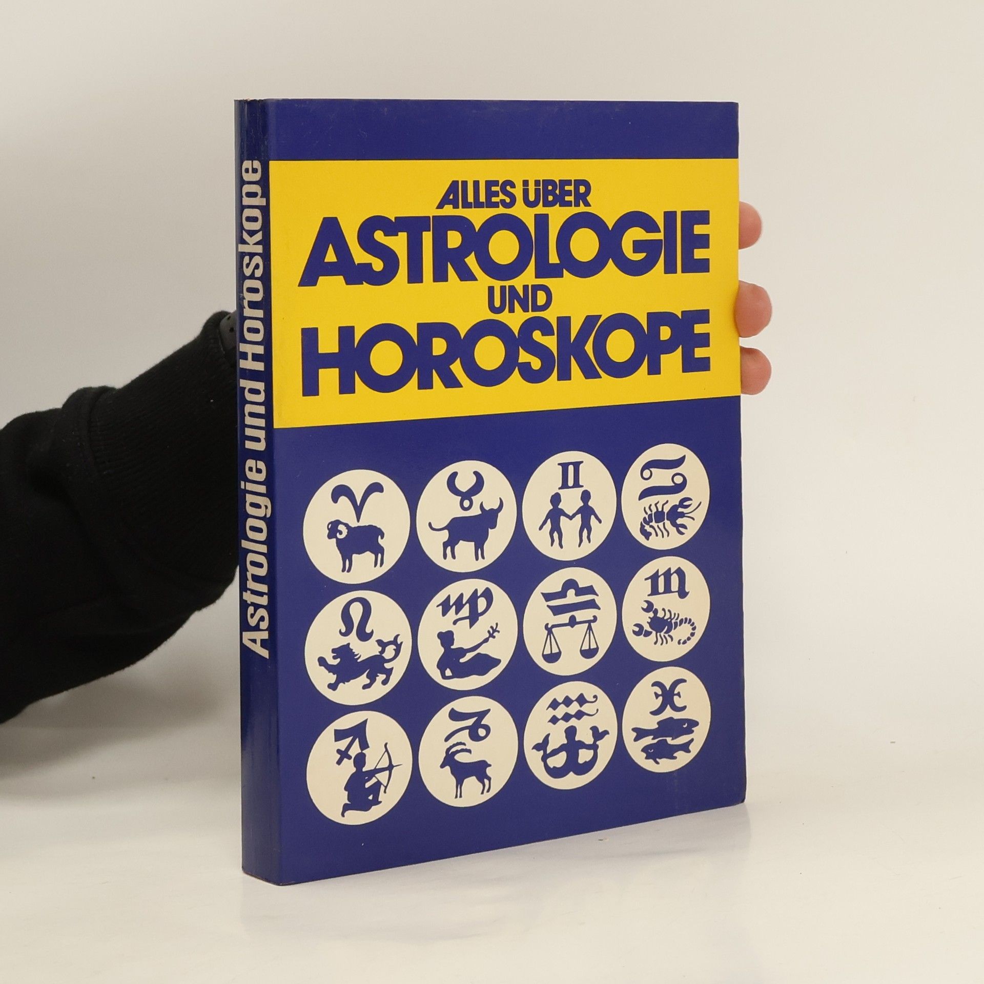 Erika Sauer Alles über Astrologie und Horoskope