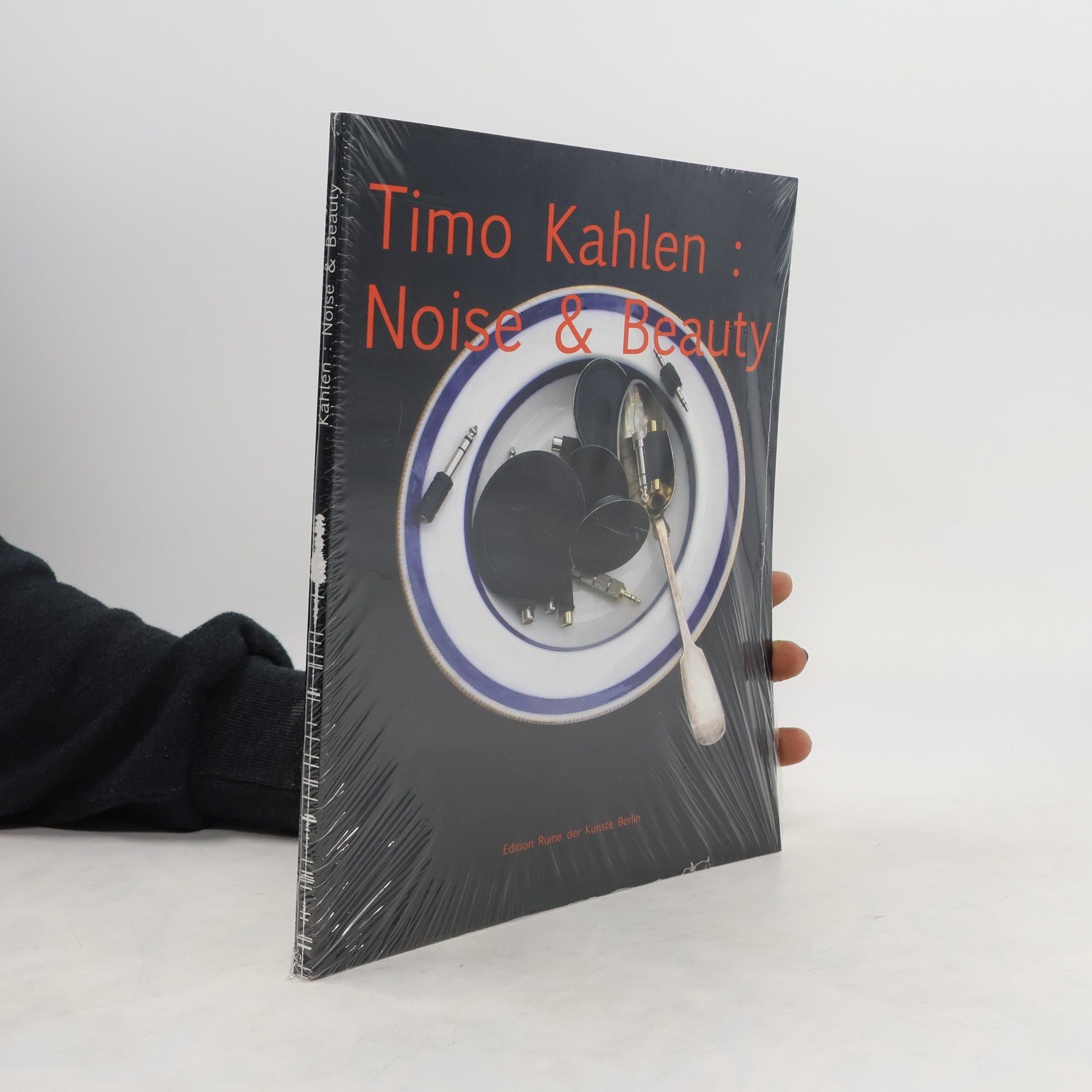 Timo Kahlen Noise & Beauty