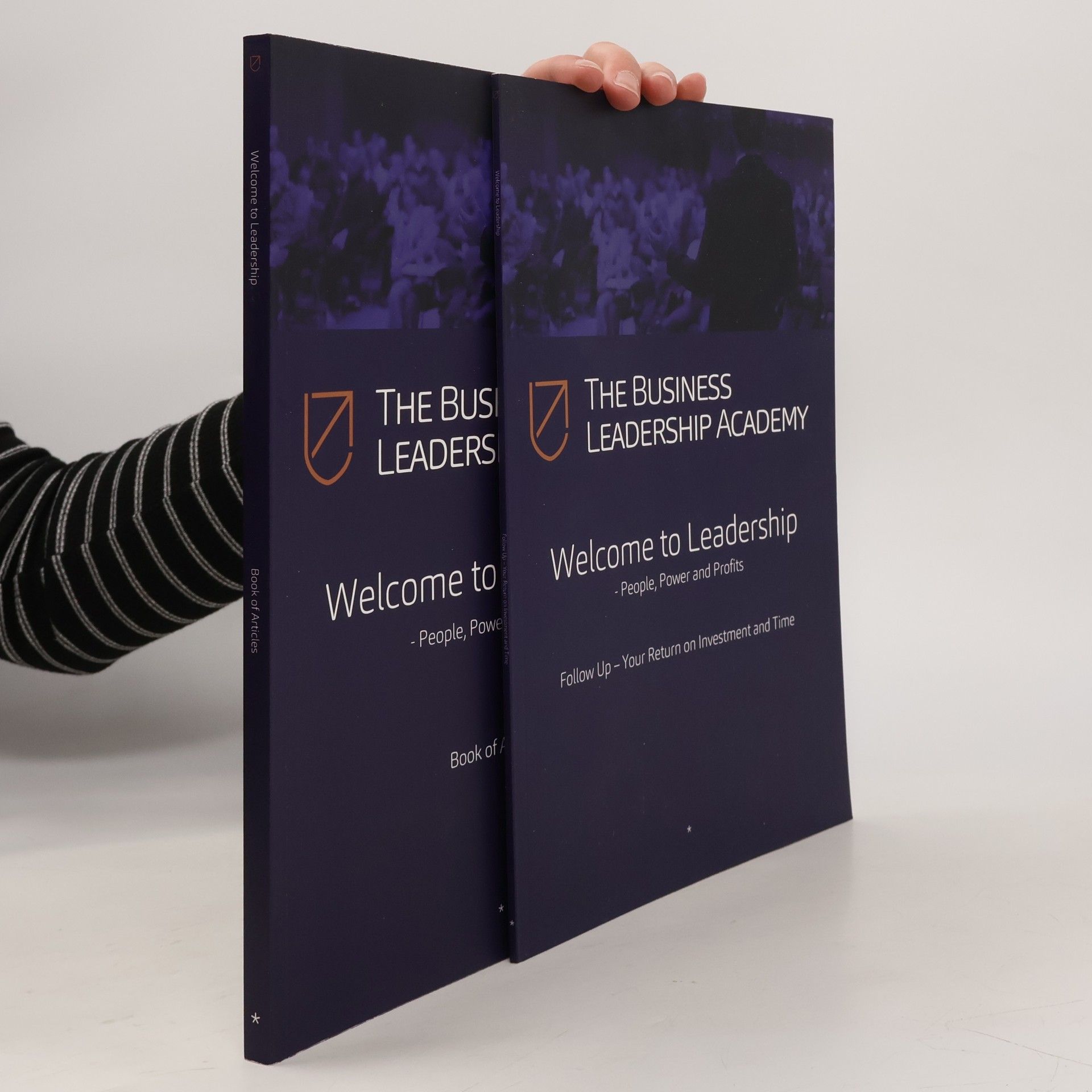 Collectif d'auteurs Welcome to Leadership.  Book of Articles + Follow Up