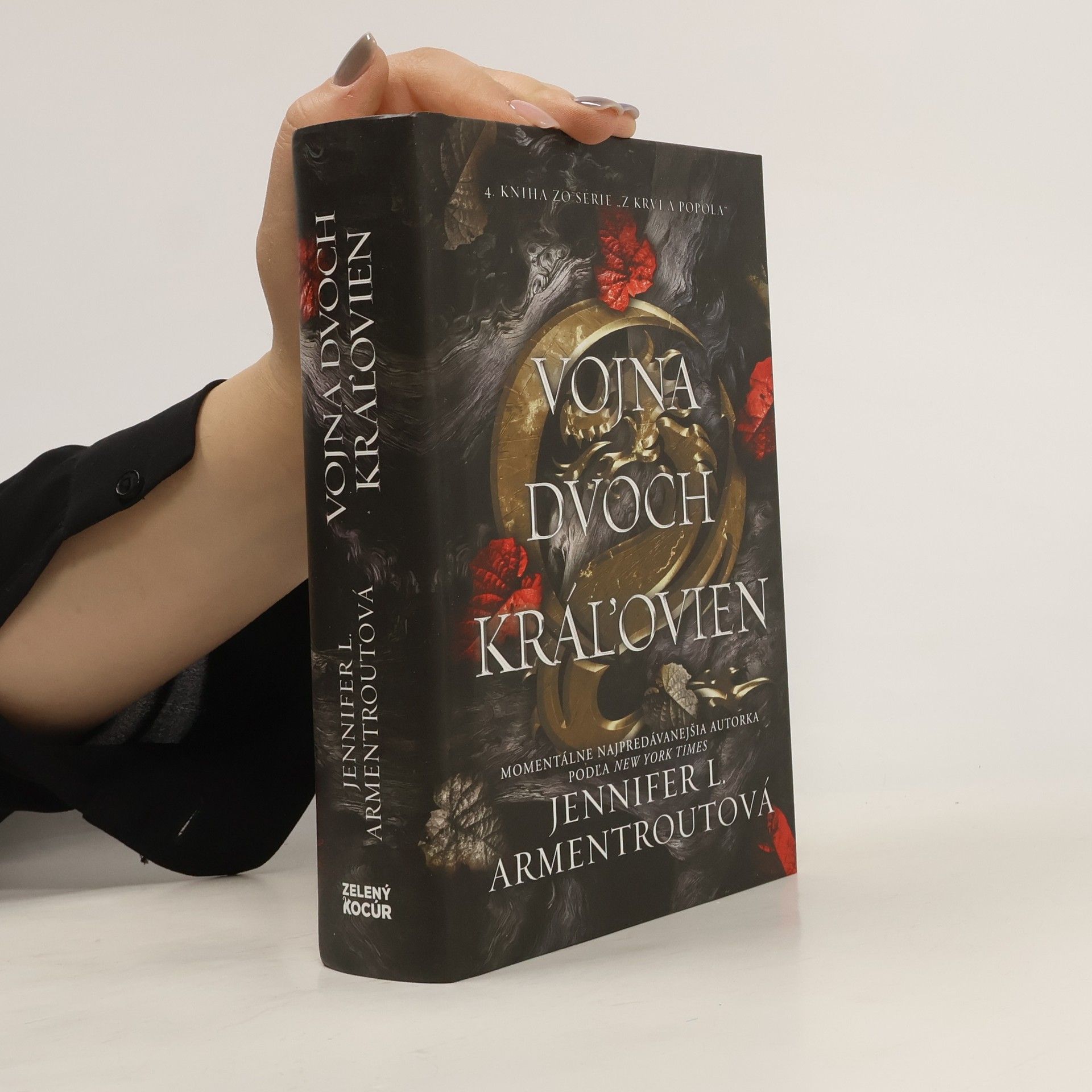 Jennifer L. Armentrout Vojna dvoch kráľovien