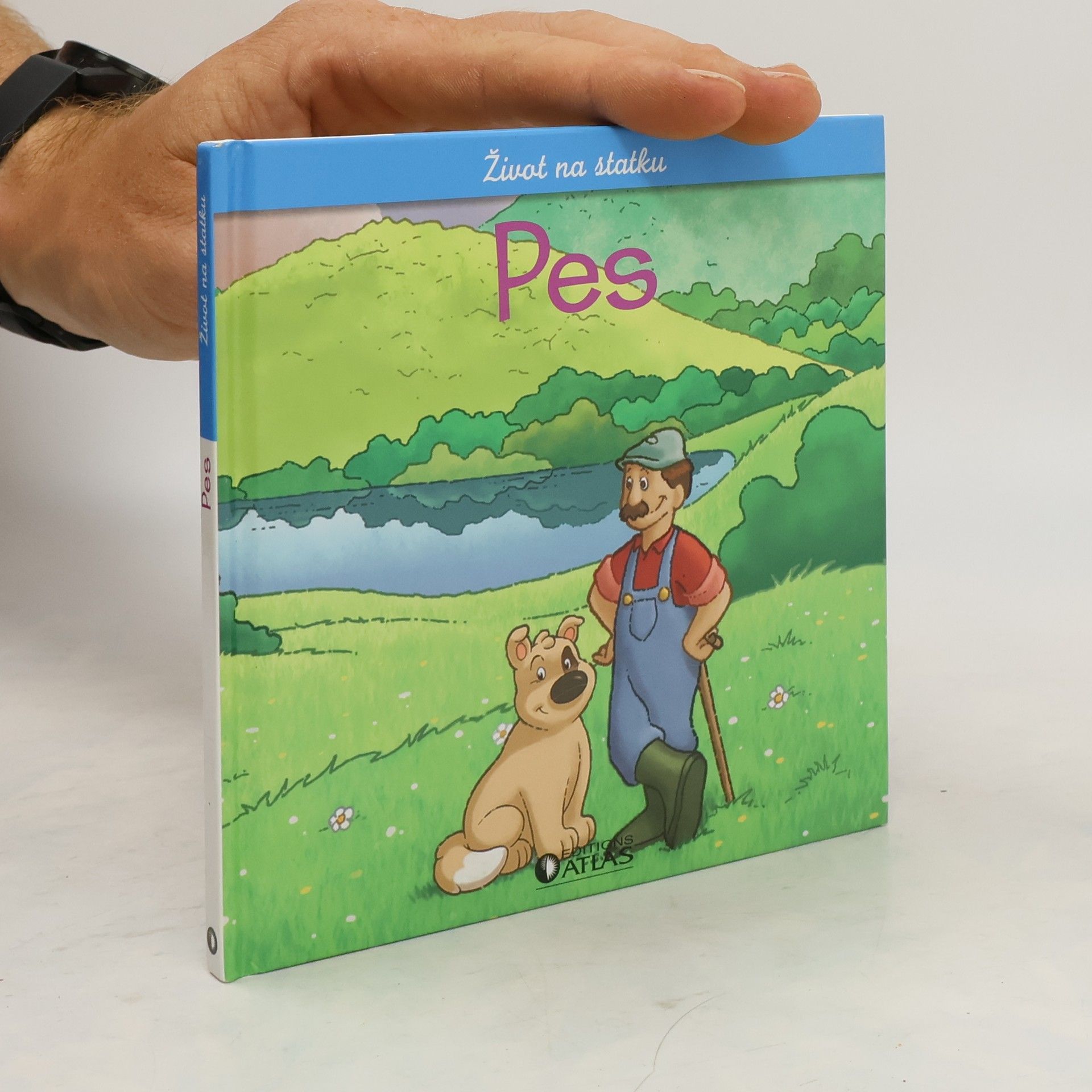 kolektiv Život na statku. Pes