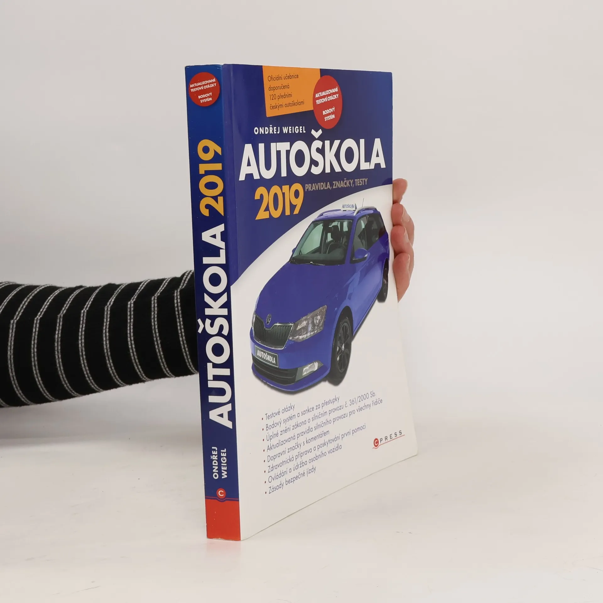 Autoškola 2019 | Book | Ondřej Weigel | CS