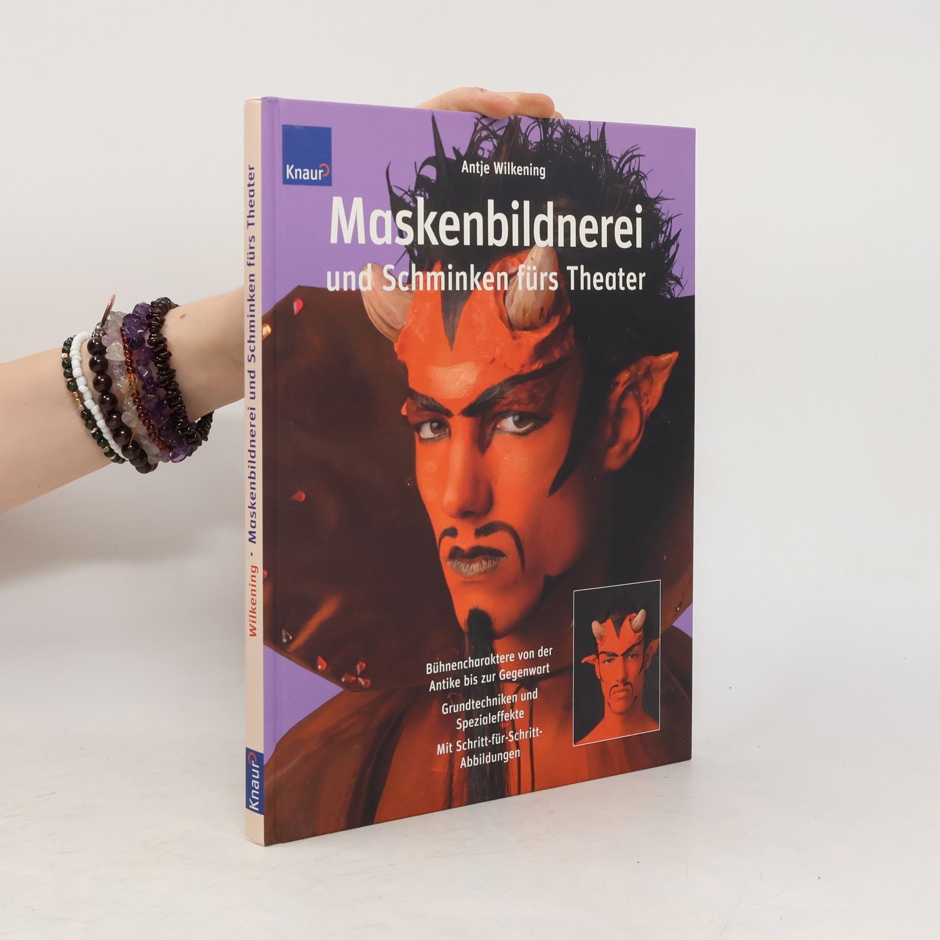 Antje Wilkening Maskenbildnerei und Schminken fürs Theater