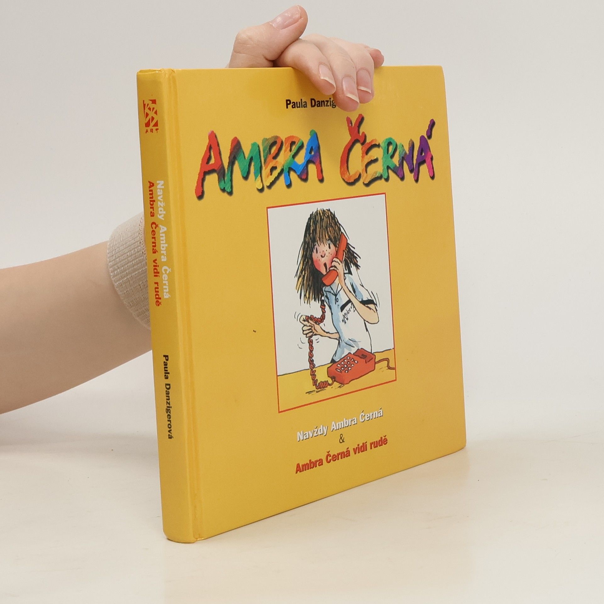 Paula Danziger Ambra Černá Navždy Ambra Černá & Ambra Černá vidí rudě