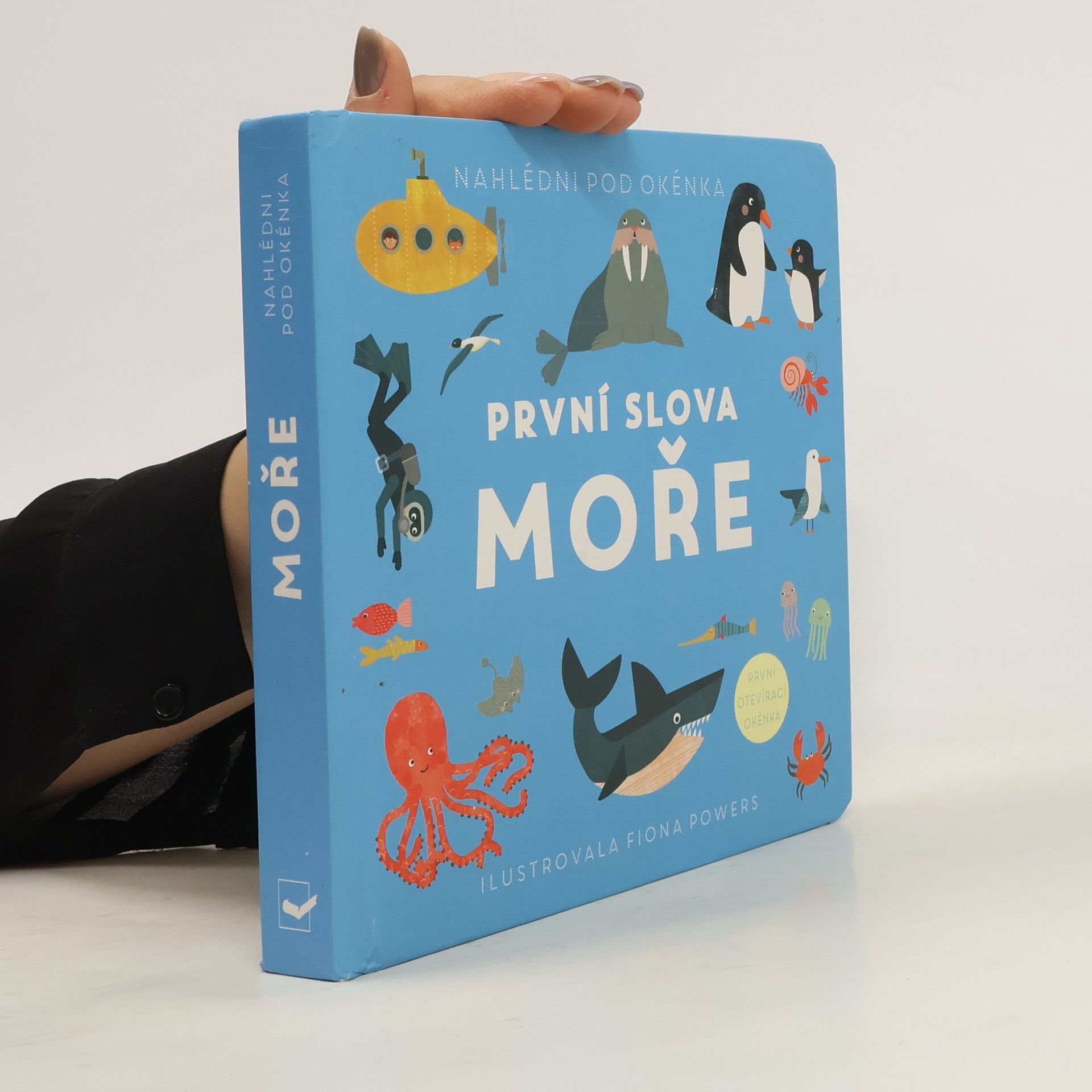 Fiona Powers První slova. Moře