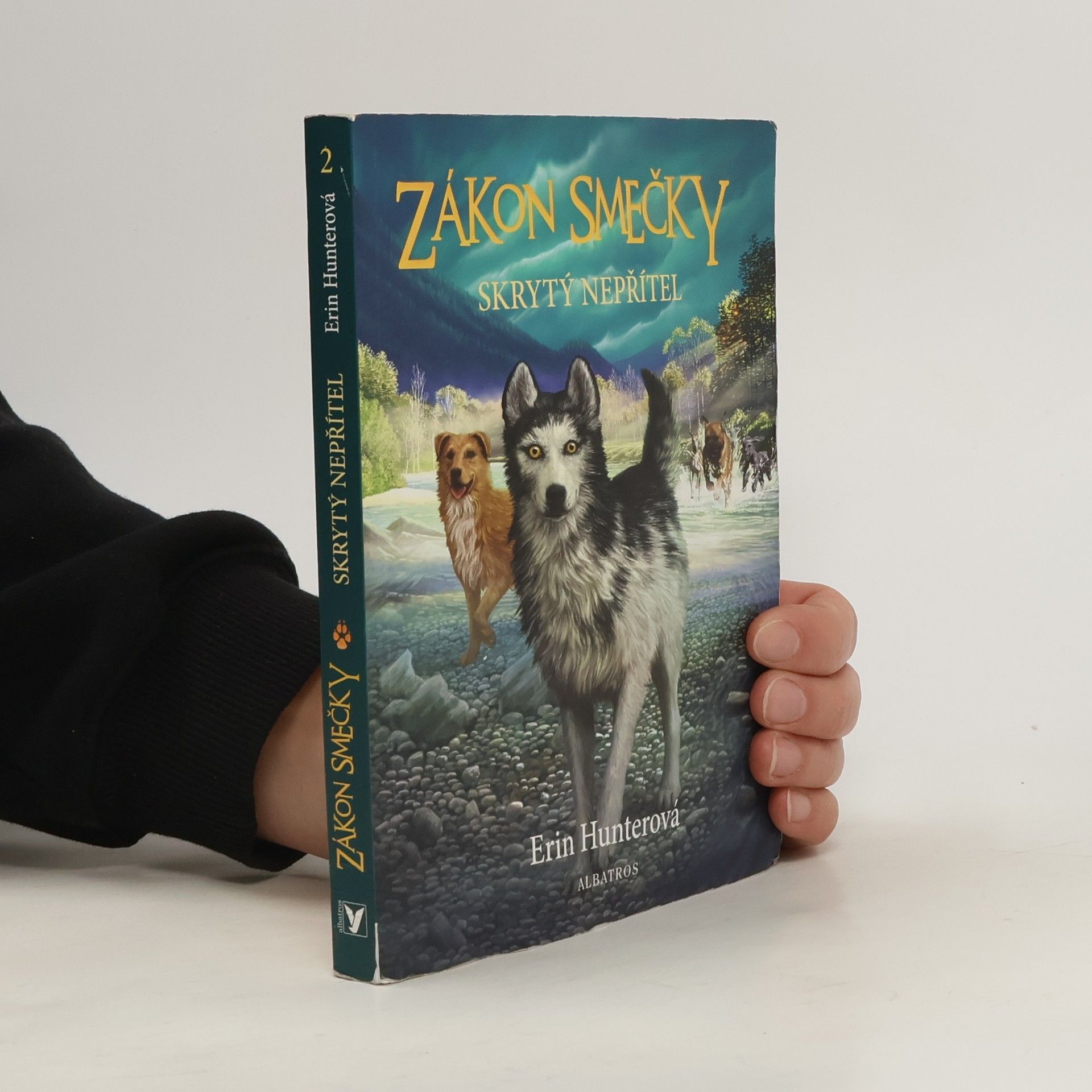 Erin Hunter Zákon smečky: Skrytý nepřítel