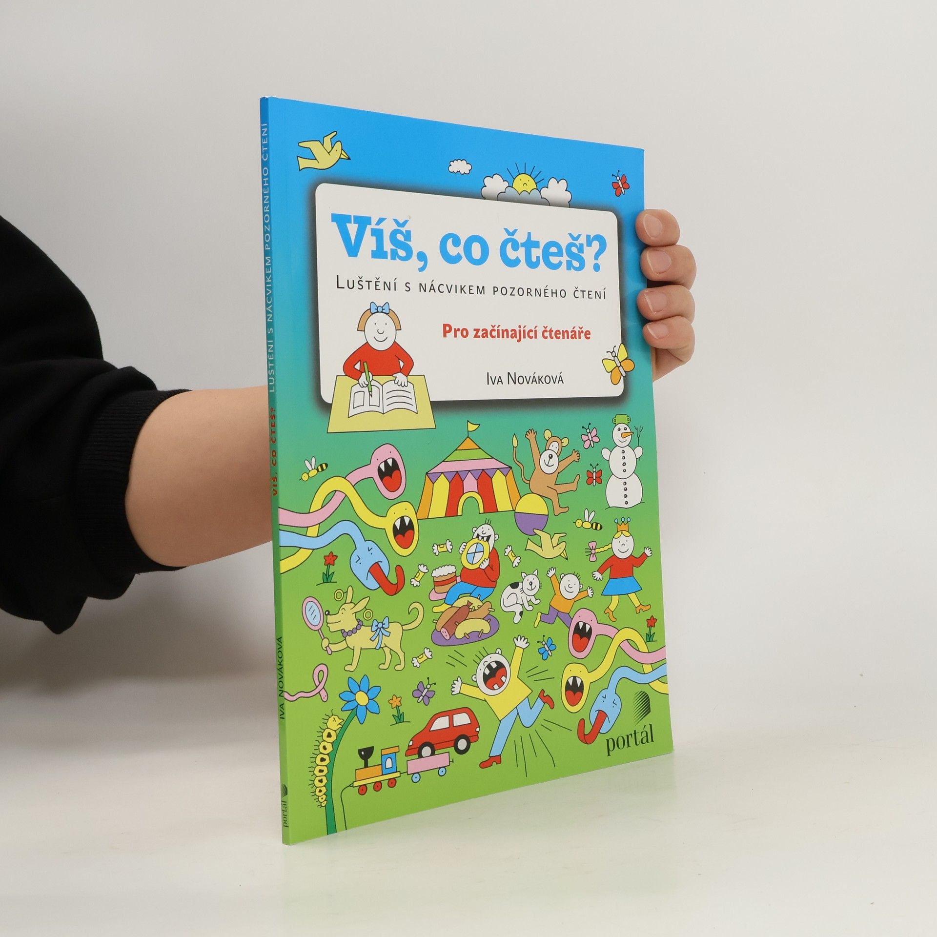 Iva Nováková Víš, co čteš? : luštění s nácvikem pozorného čtení