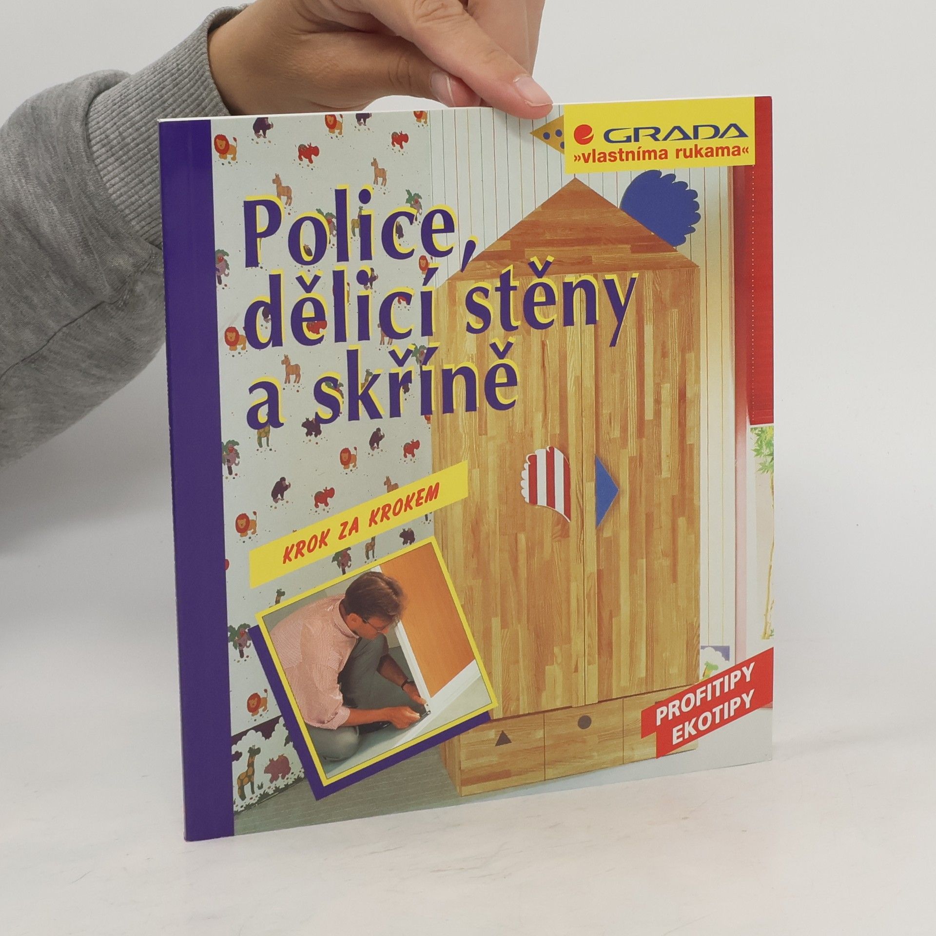 Stefan Winkelmeyr Police, dělicí stěny a skříně
