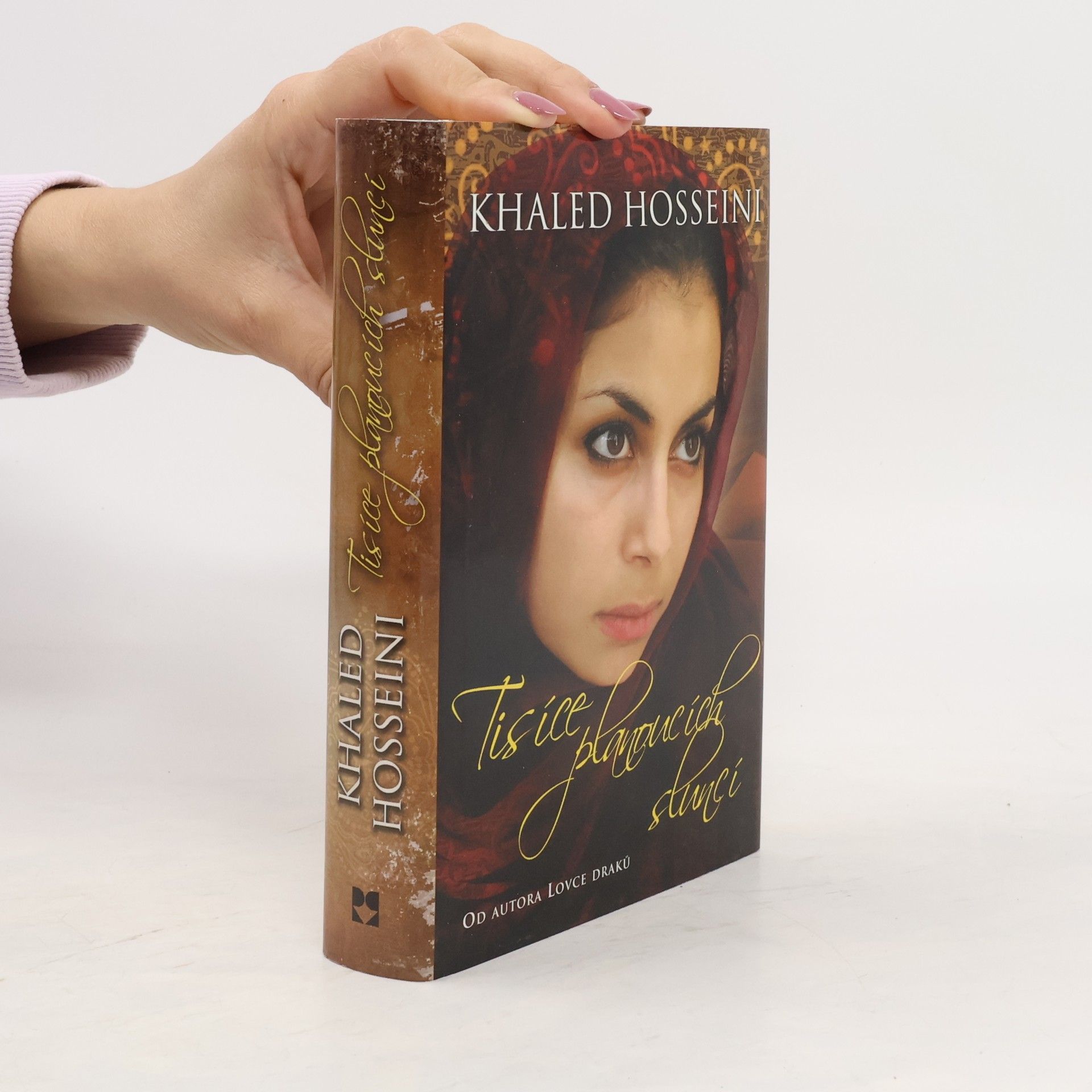 Khaled Hosseini Tisíce planoucích sluncí