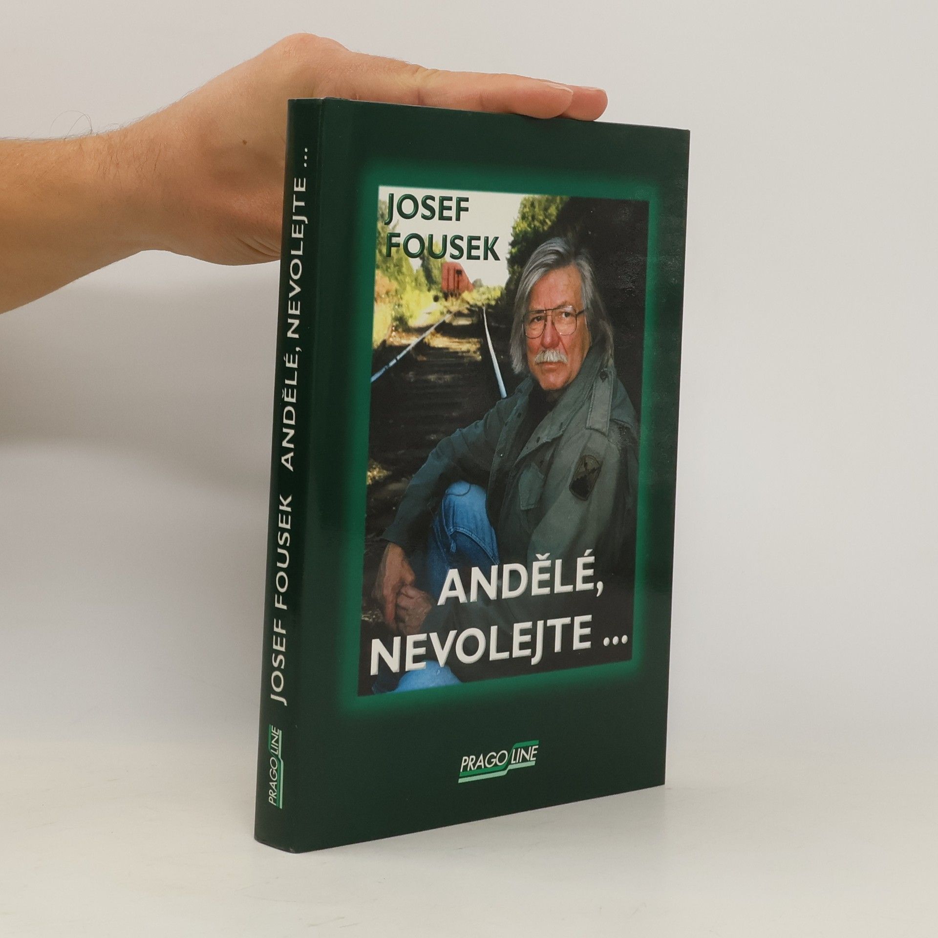 Josef Fousek Andělé, nevolejte- : na světě je někdy dobře