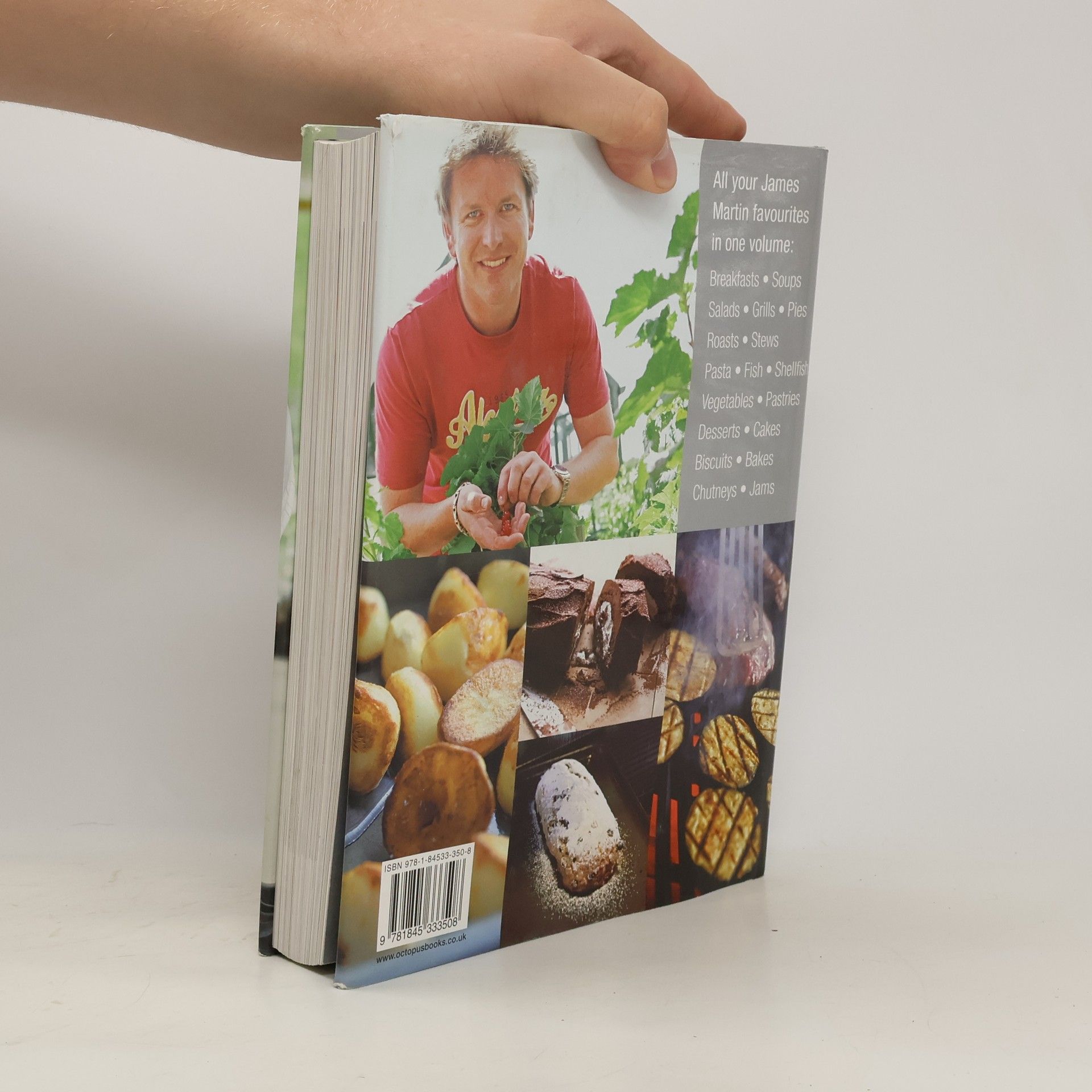 James Martin The Collection with 300 Classic Recipes