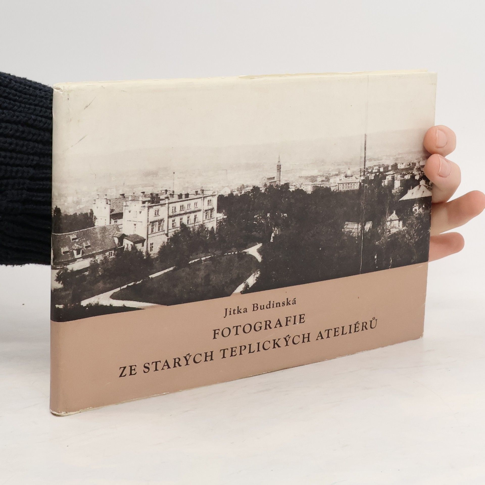 Jitka Budinská Fotografie ze starých Teplických ateliérů