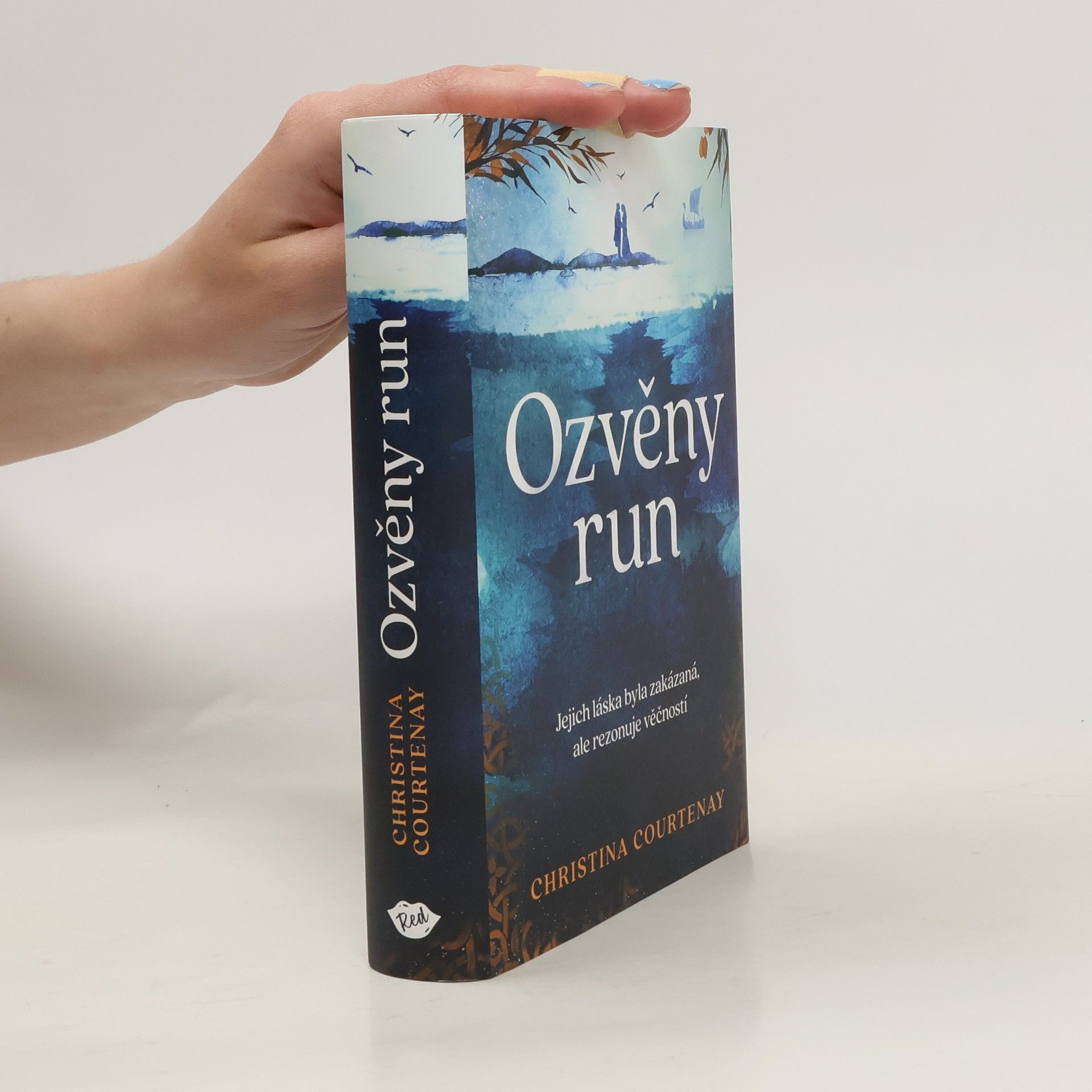 Christina Courtenay Ozvěny run