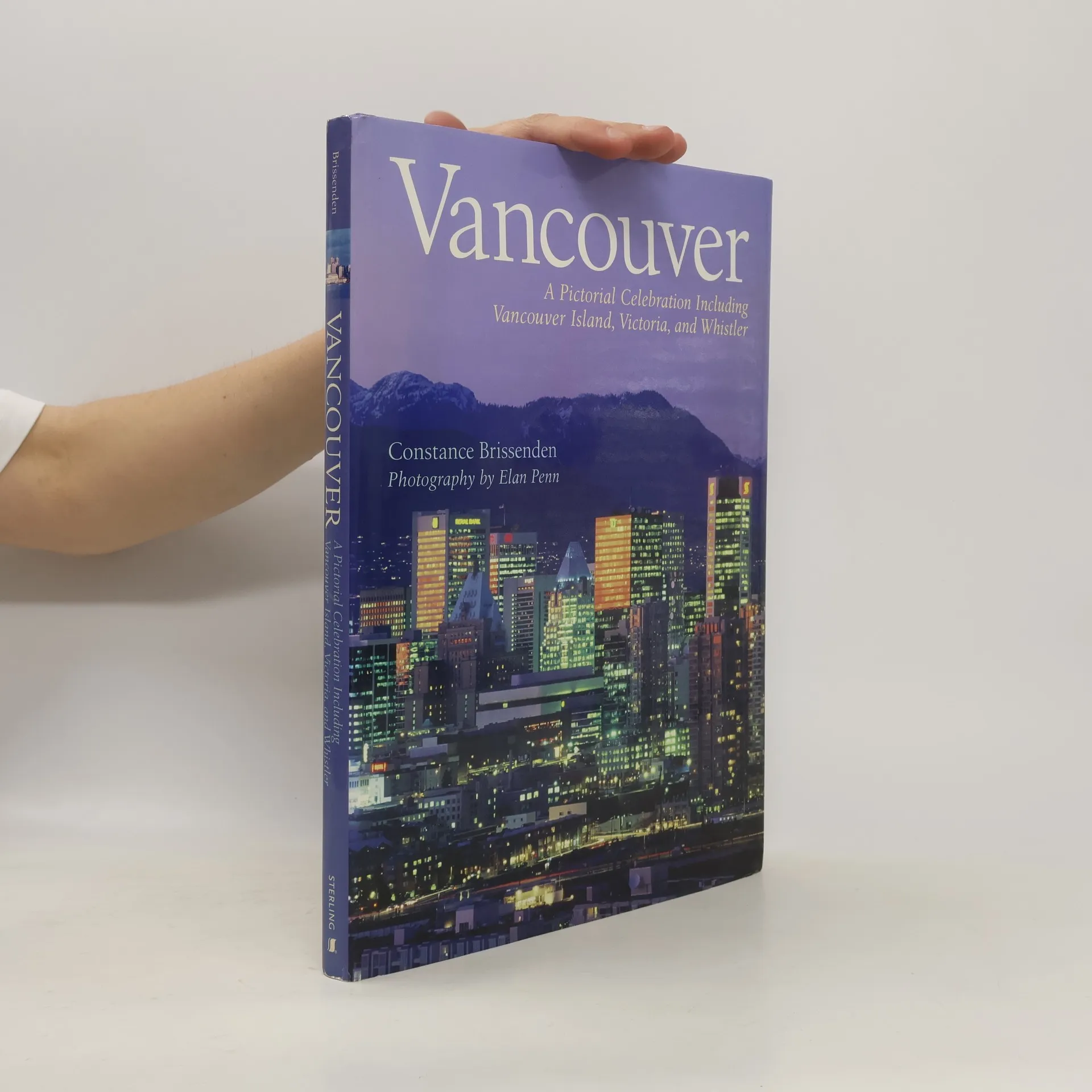Vancouver | Book | Hardcover | Constance Brissenden | EN