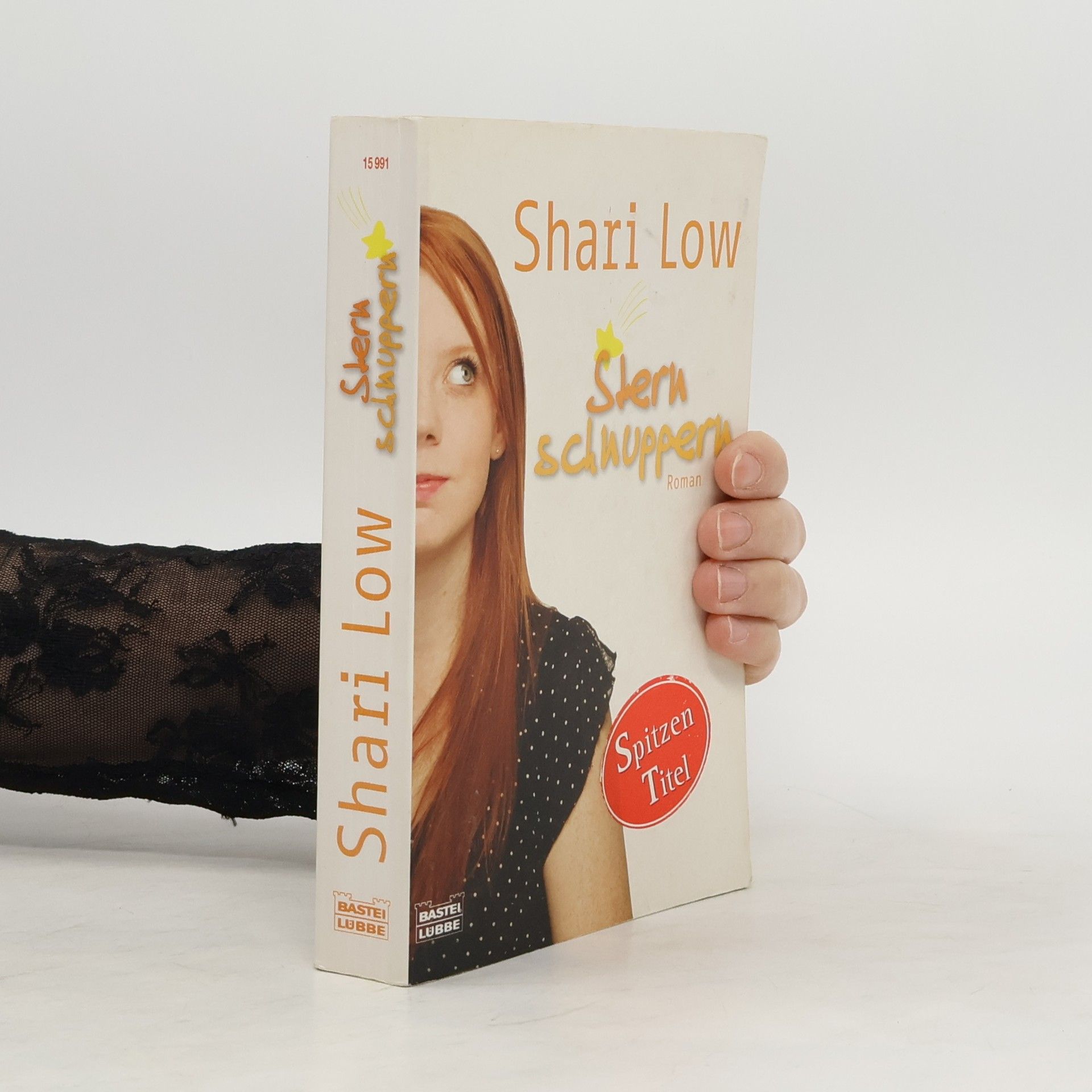 Shari Low Sternschnuppern