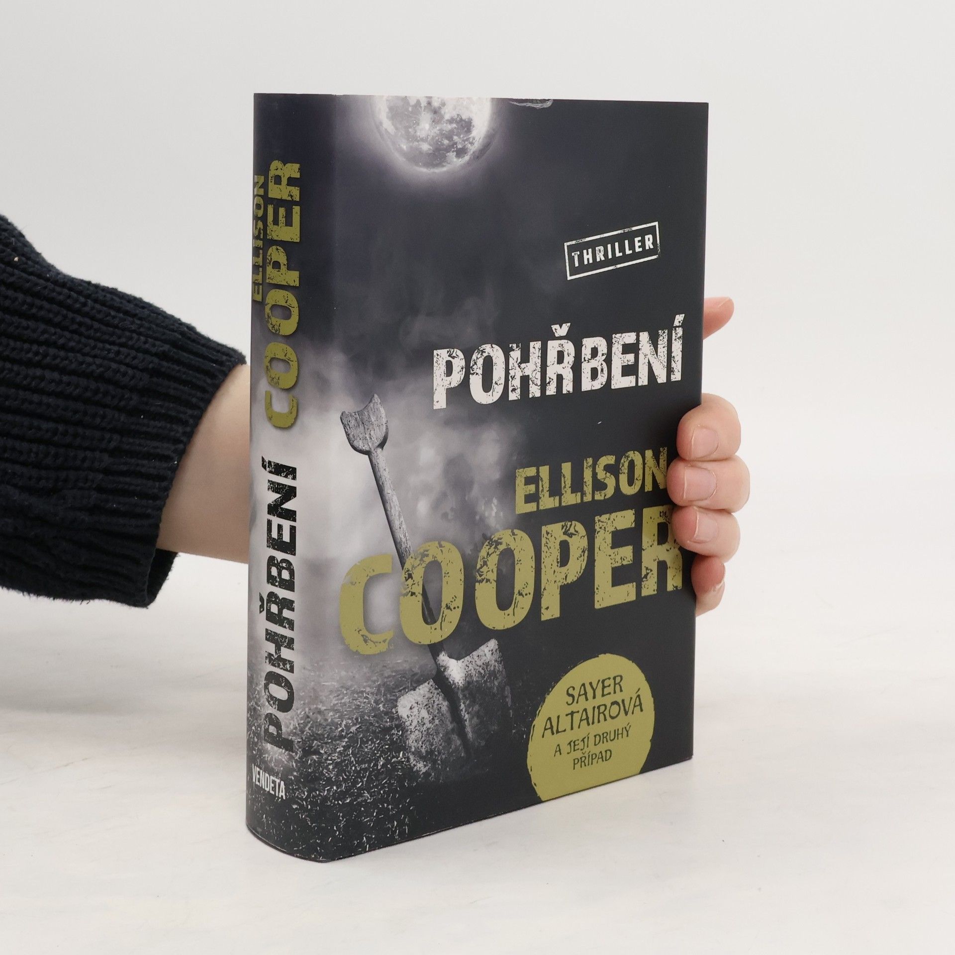 Ellison Cooper Pohřbení