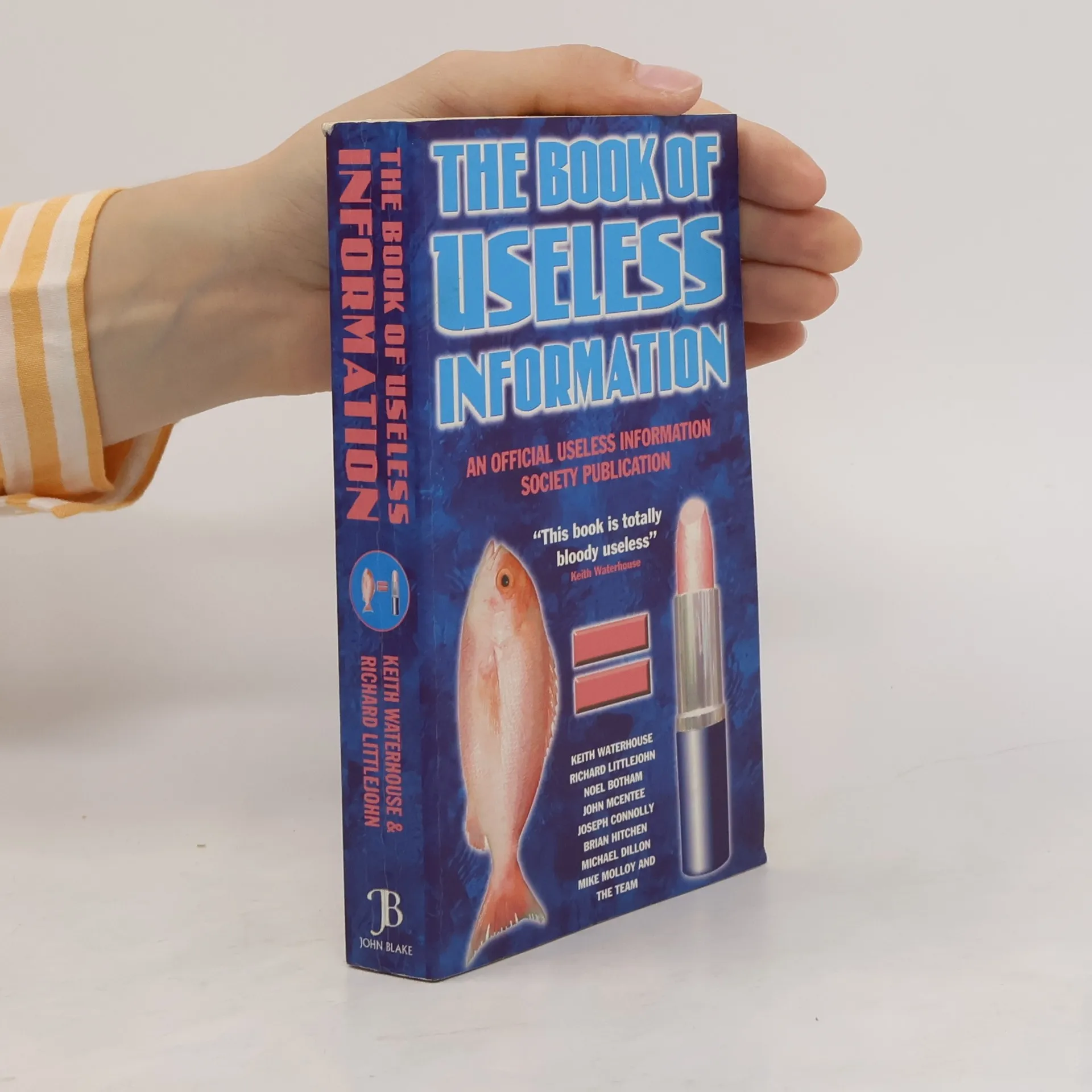 The Book of Useless Information | Book | Paperback | kolektiv | EN