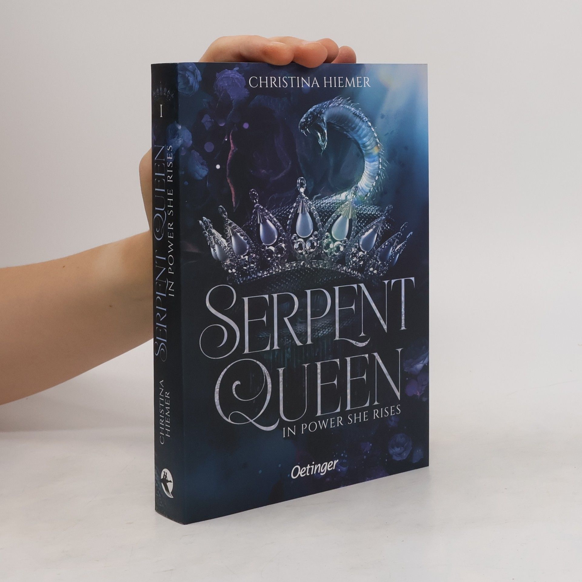 Christina Hiemer In Power She Rises / Serpent Queen Bd.1