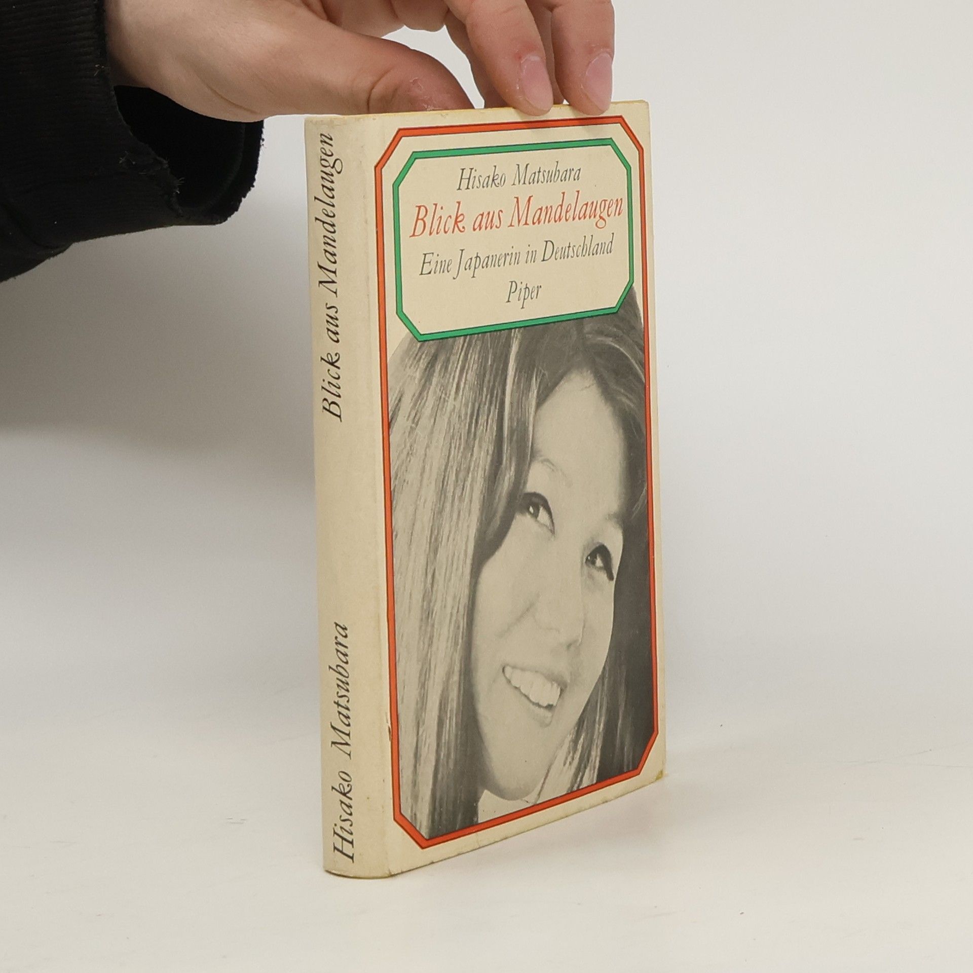 Hisako Matsubara Blick aus Mandelaugen