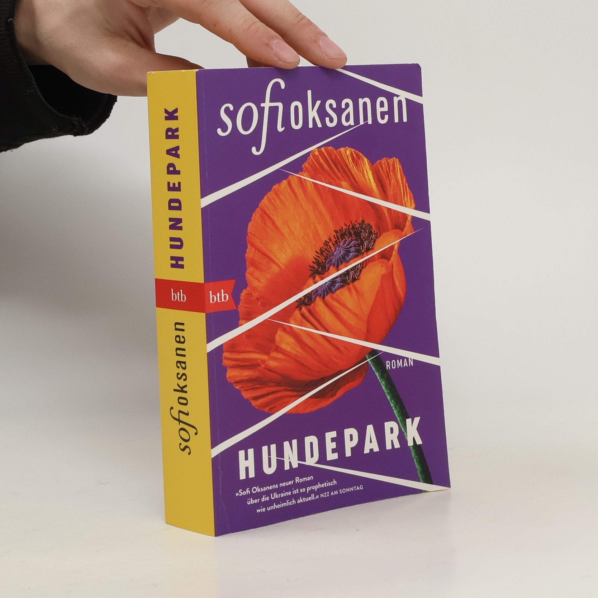 Sofi Oksanen Hundepark