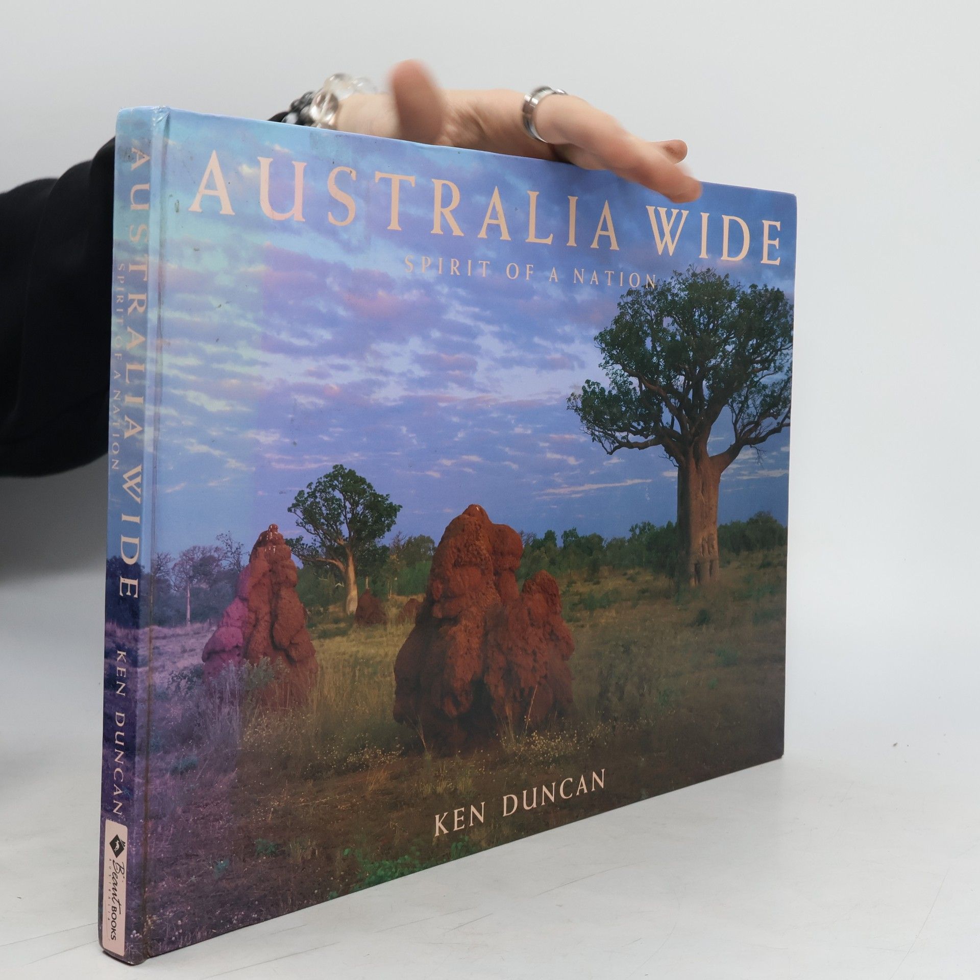 Ken Duncan Australia Wide. Spirit of a Nation