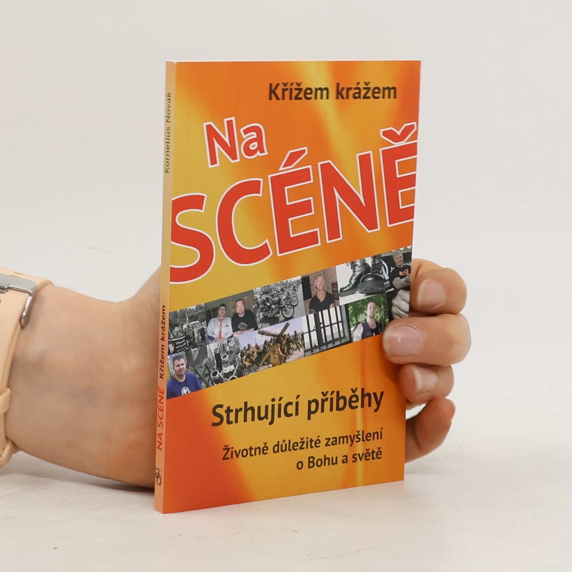 Kornelius Novak Křížem krážem na scéně