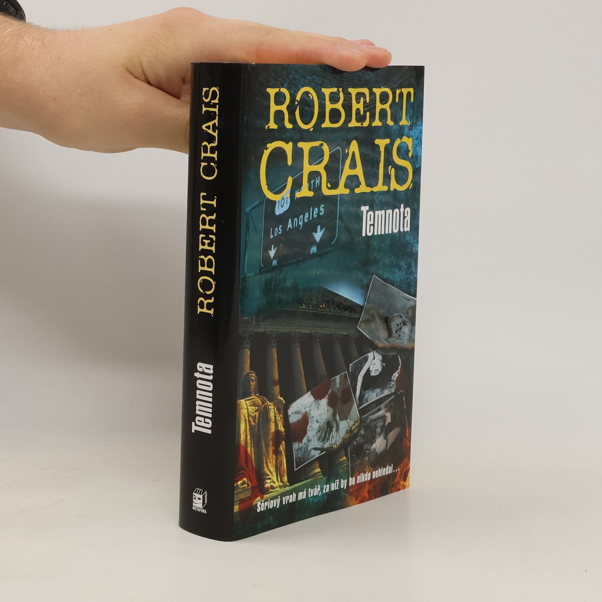 Robert Crais Temnota