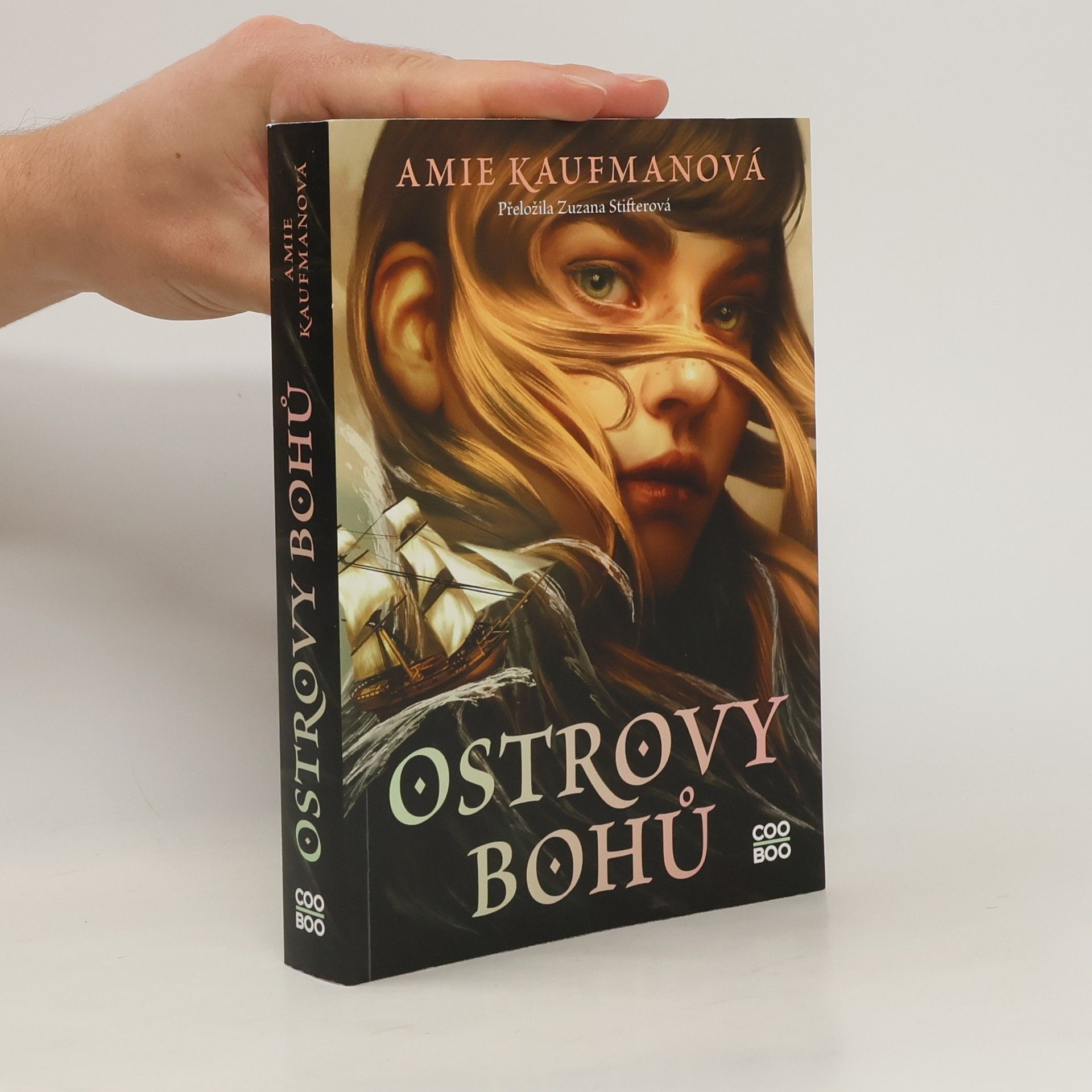 Amie Kaufman Ostrovy bohů