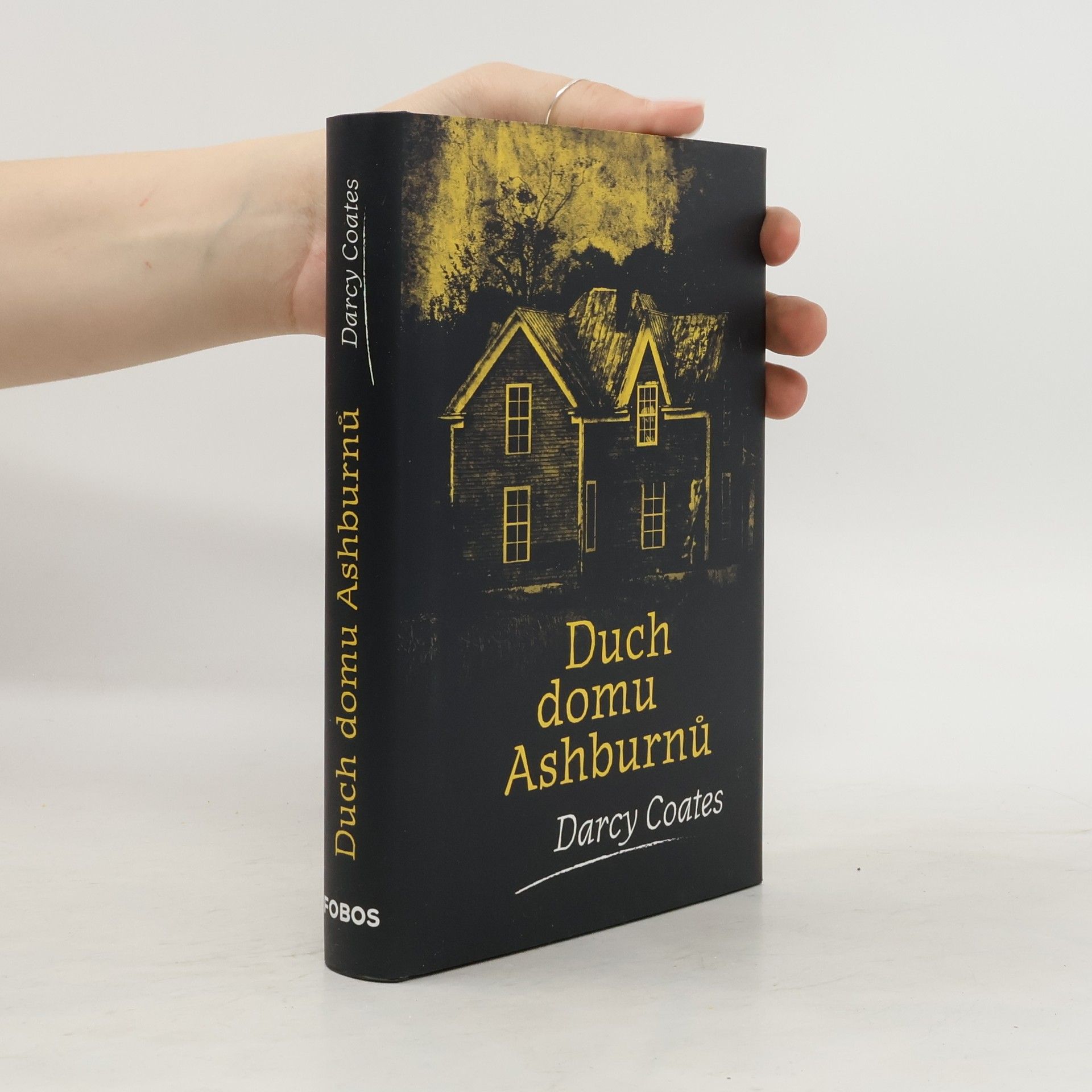 Darcy Coates Duch domu Ashburnů