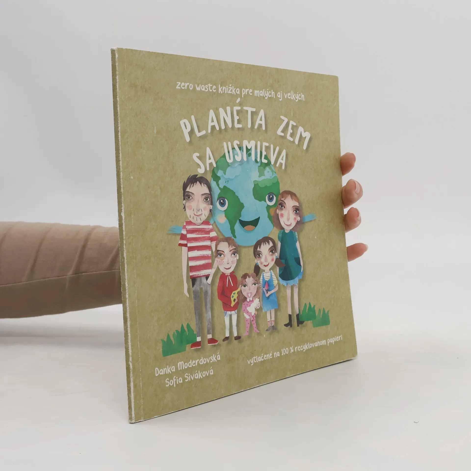 Planéta Zem sa usmieva | Kniha | mäkká | Danka Moderdovská