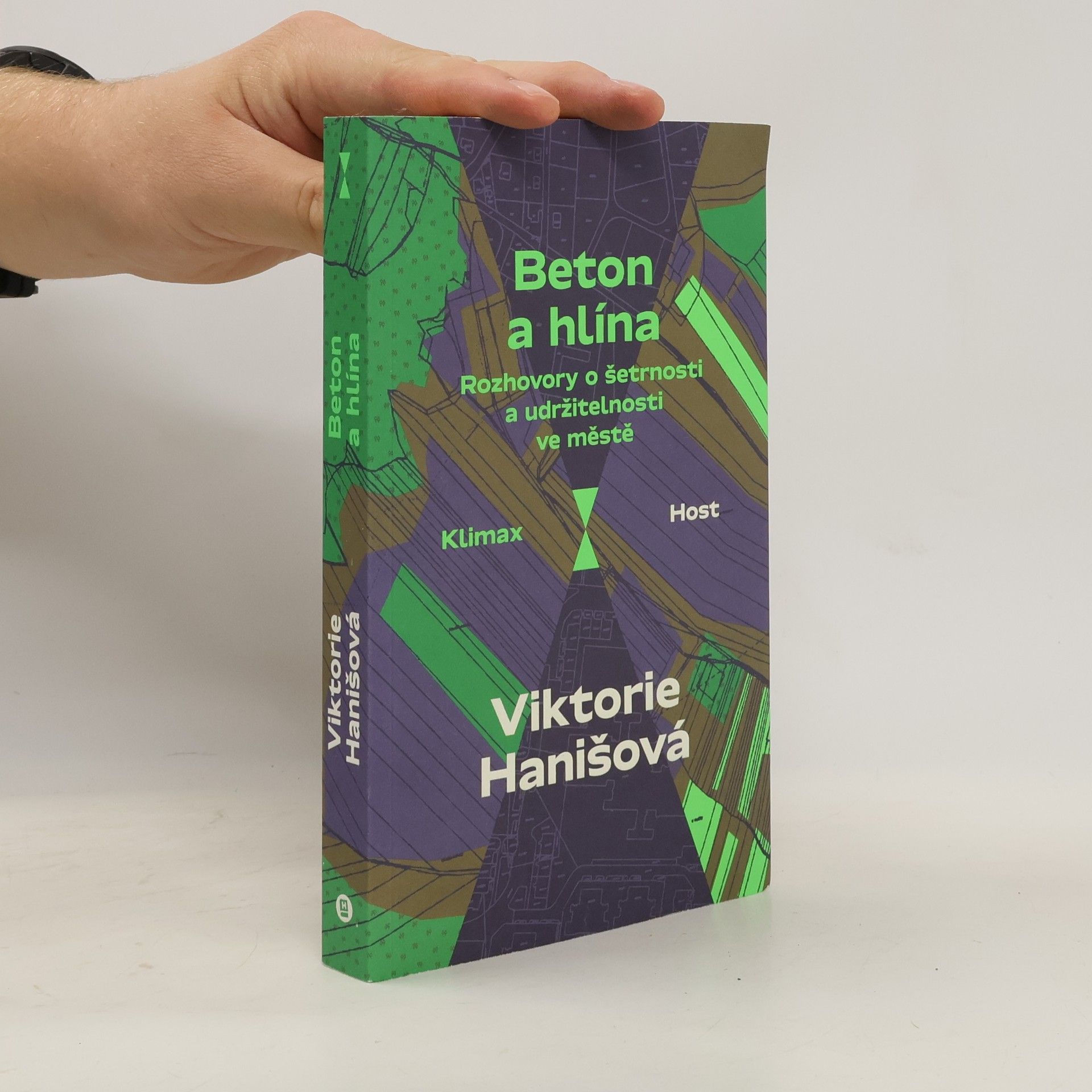 Viktorie Hanišová Beton a hlína