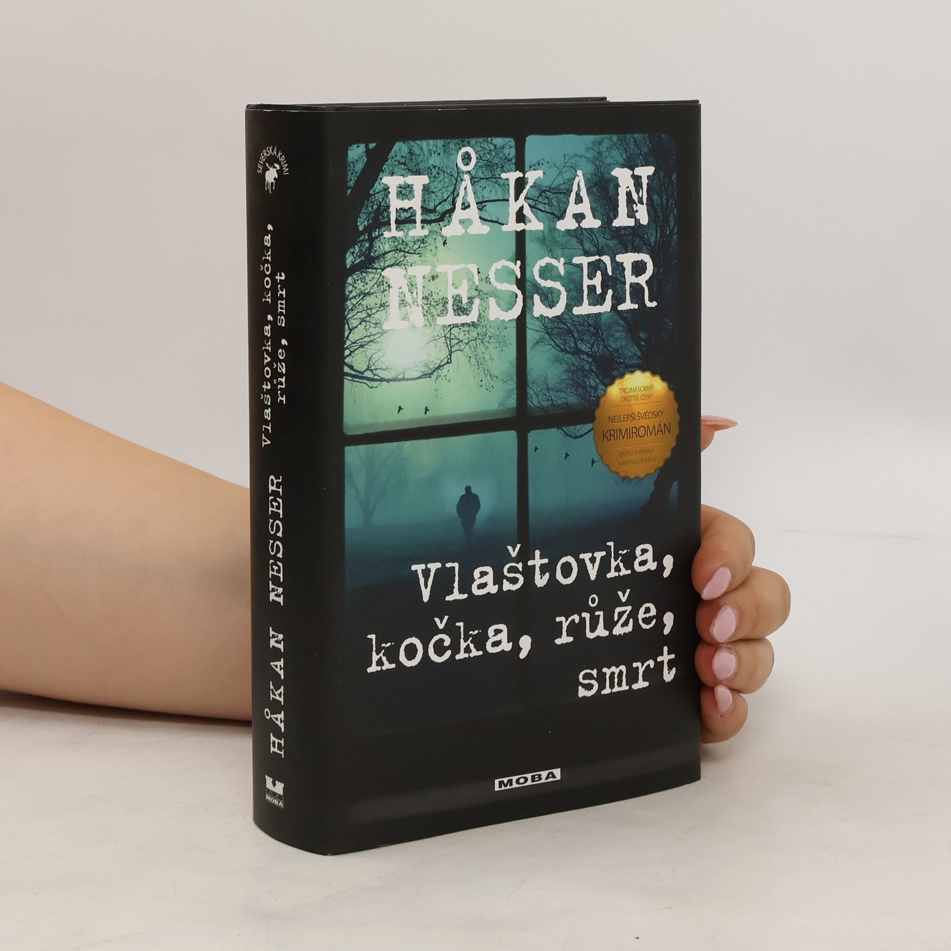 Håkan Nesser Vlaštovka, kočka, růže, smrt