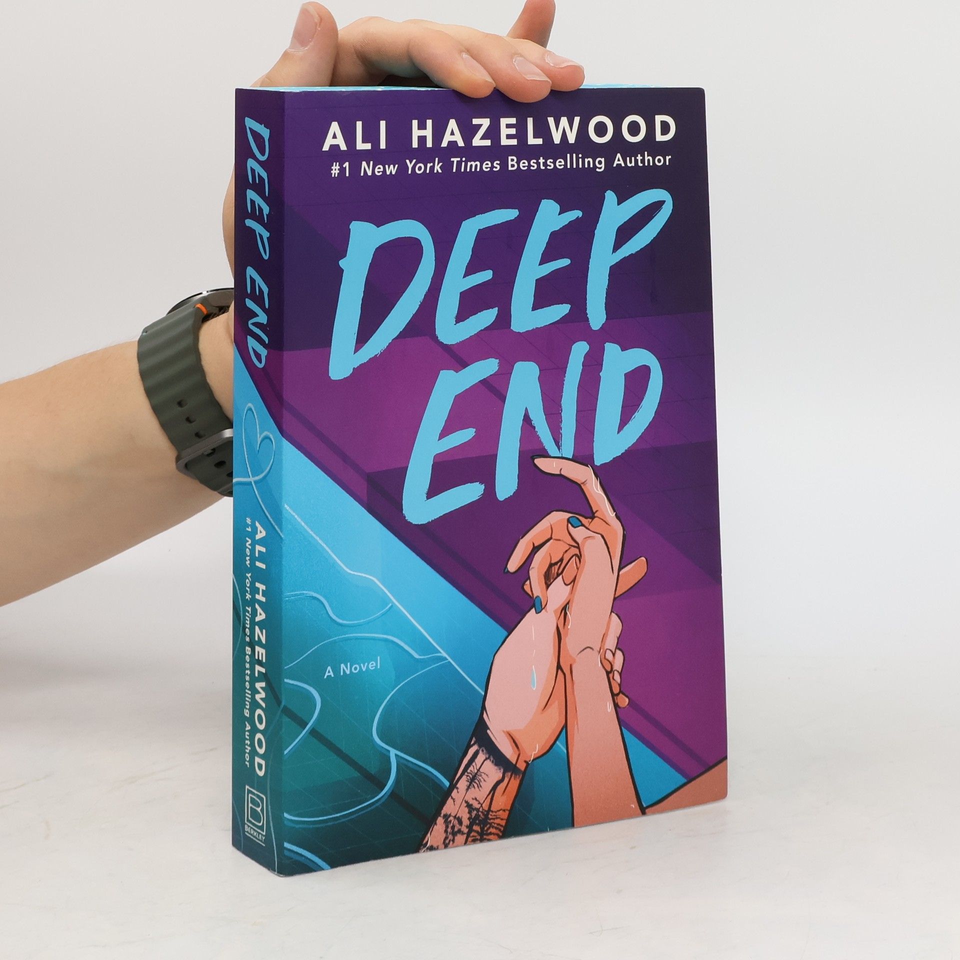 Ali Hazelwood Deep End