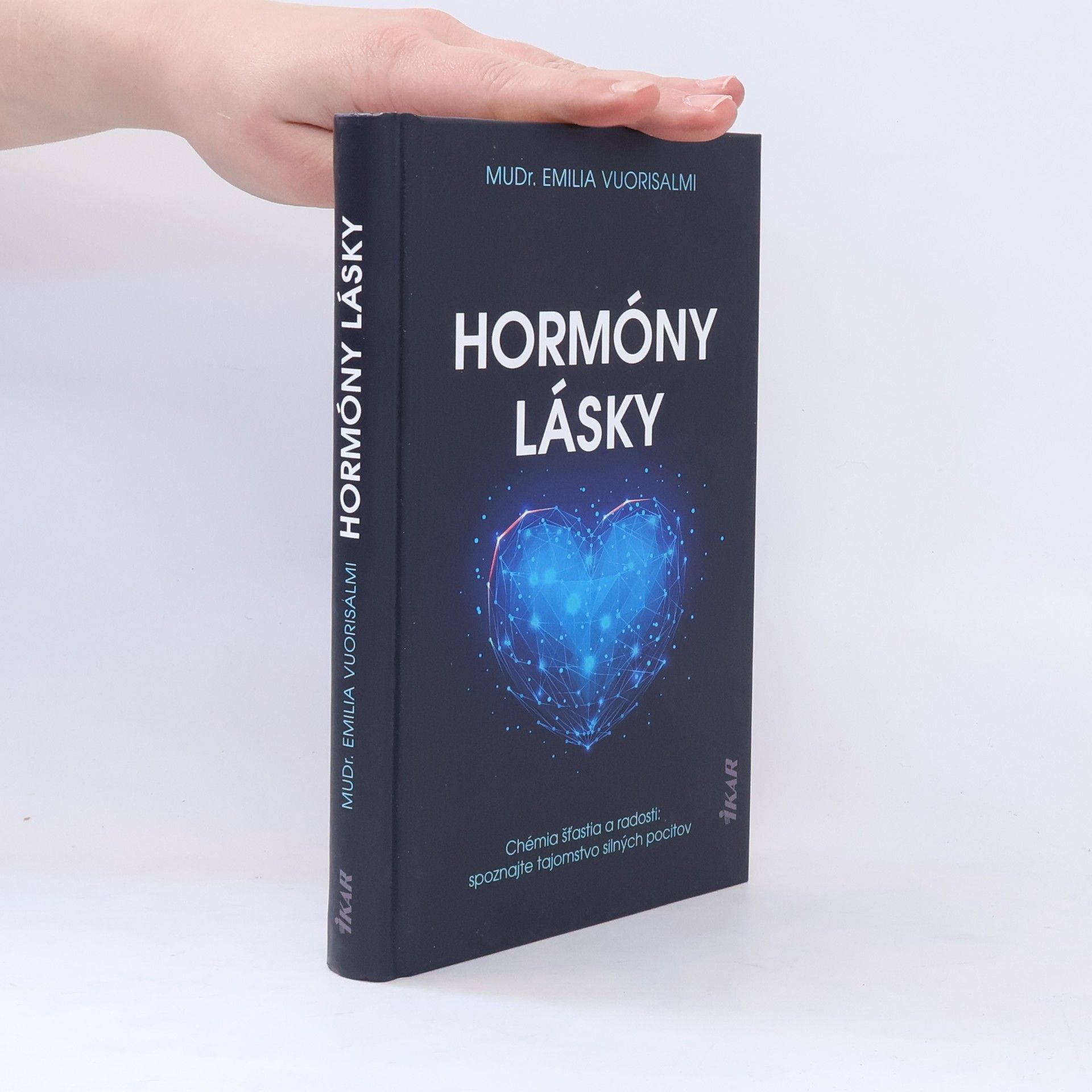 Emilia Vuorisalmi Hormóny lásky