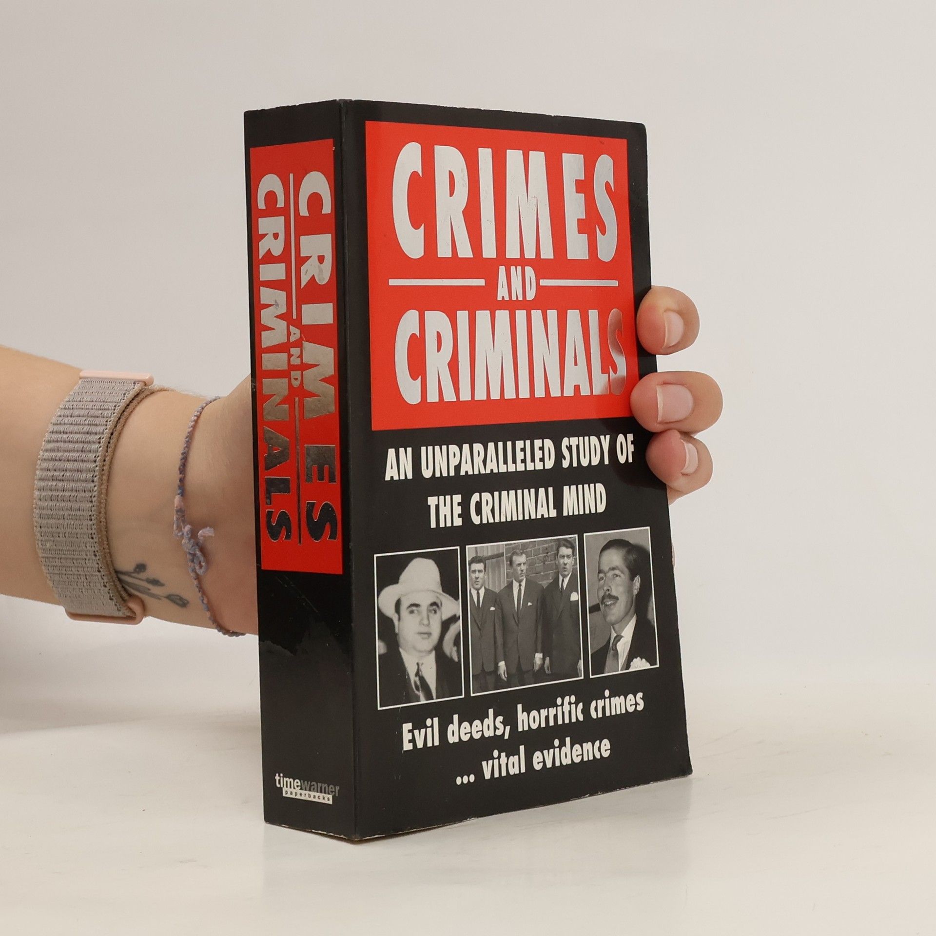 Autorenkollektiv Crimes and Criminals