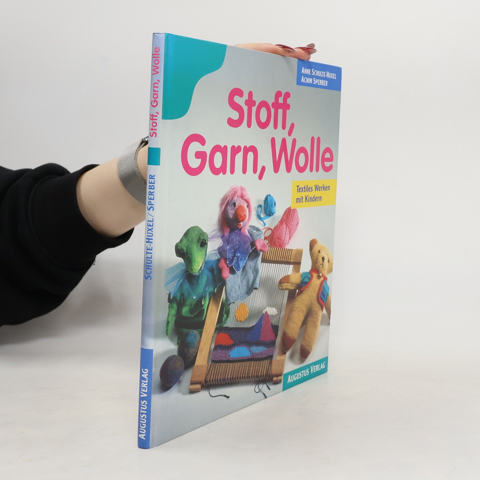 Collectif d'auteurs Stoff, Garn, Wolle