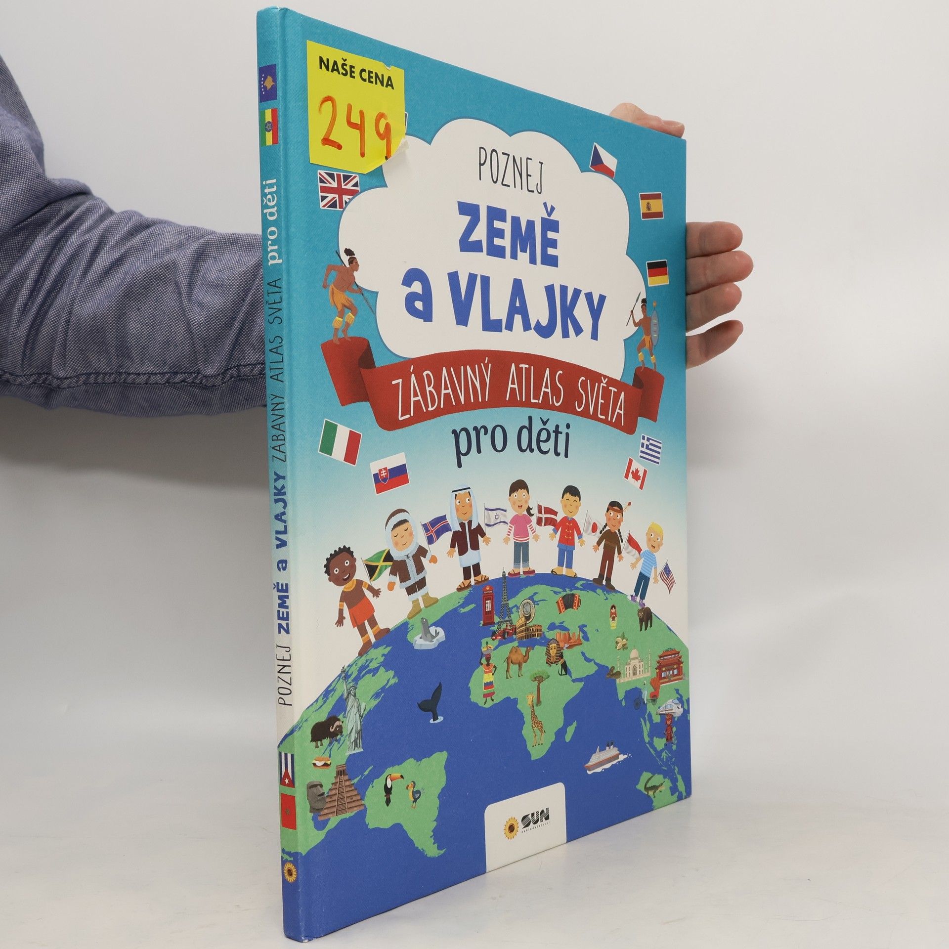 Emanuela Carletti Poznej země a vlajky. Zábavný atlas světa pro děti