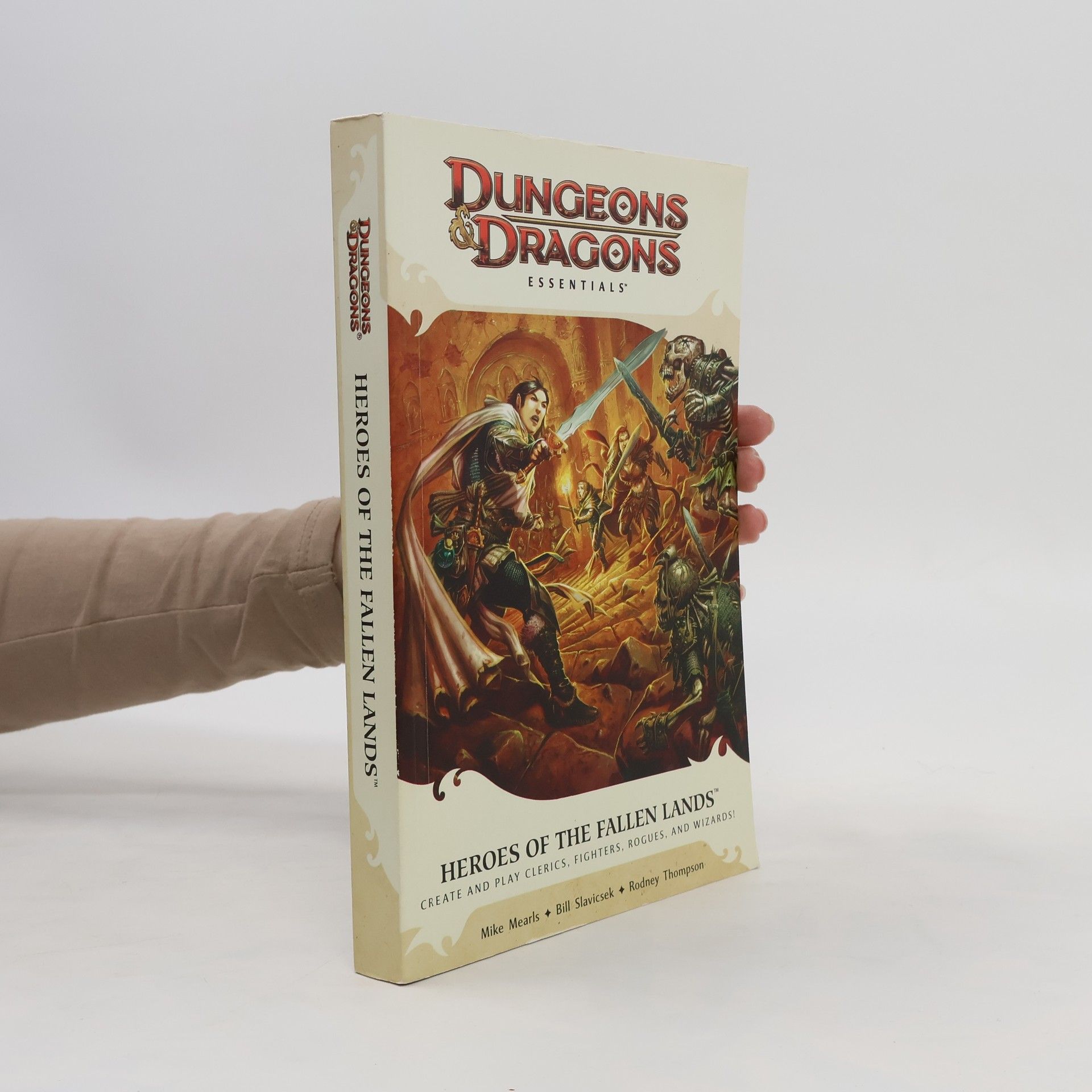 Mike Mearls Dungeons & Dragons. Heroes of the Fallen Lands