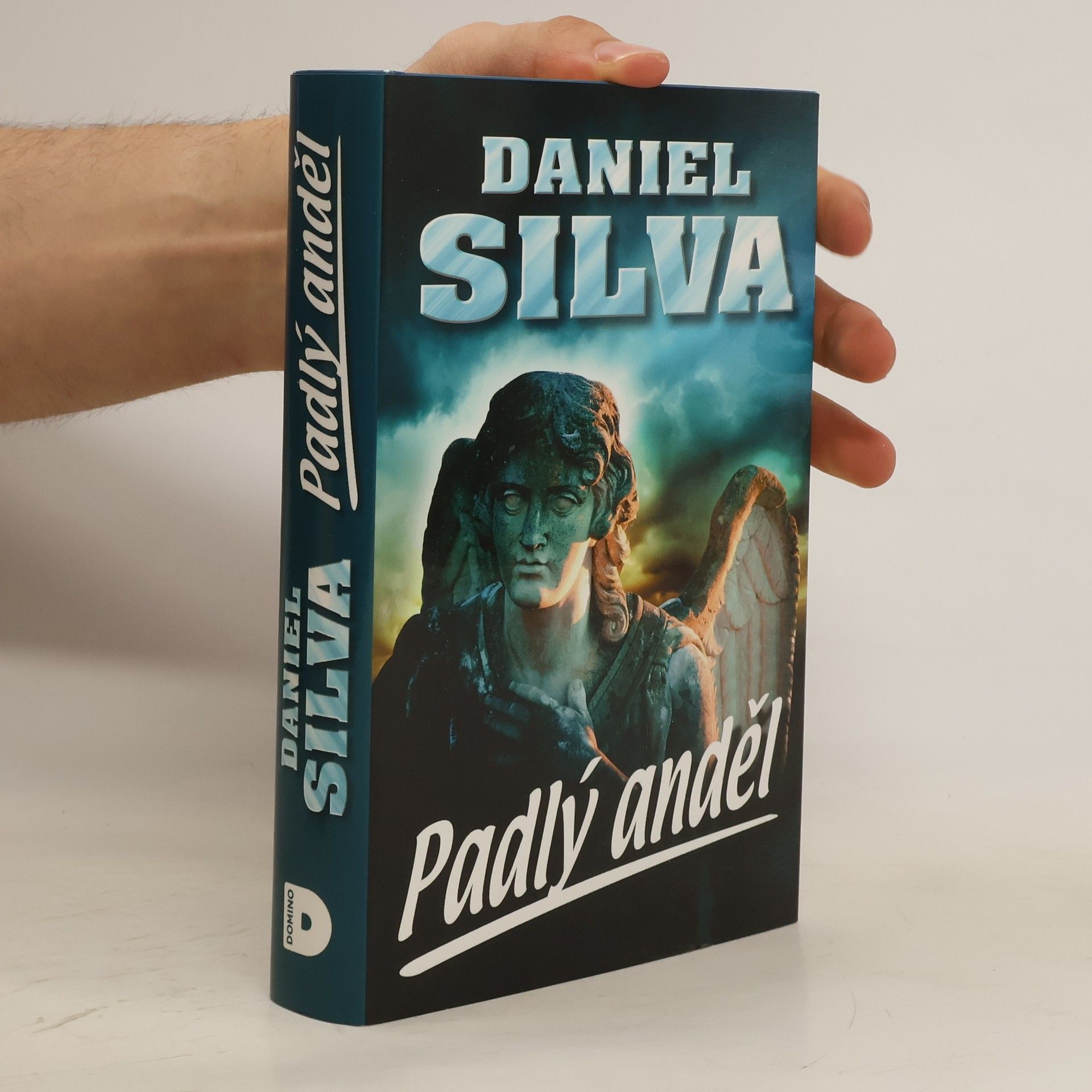 Daniel Silva Padlý anděl