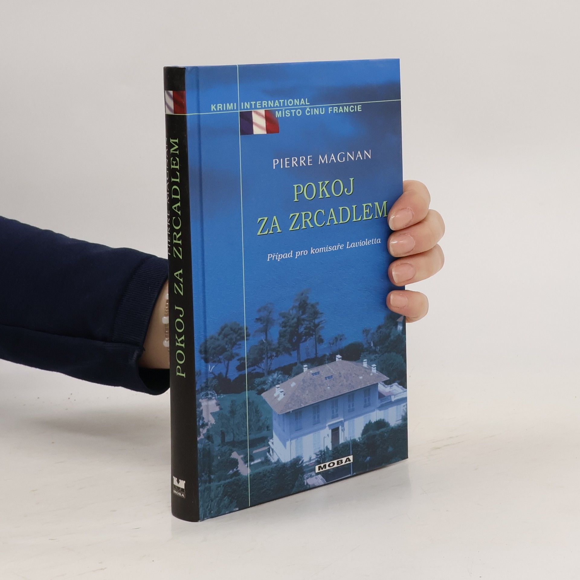 Pierre Magnan Pokoj za zrcadlem